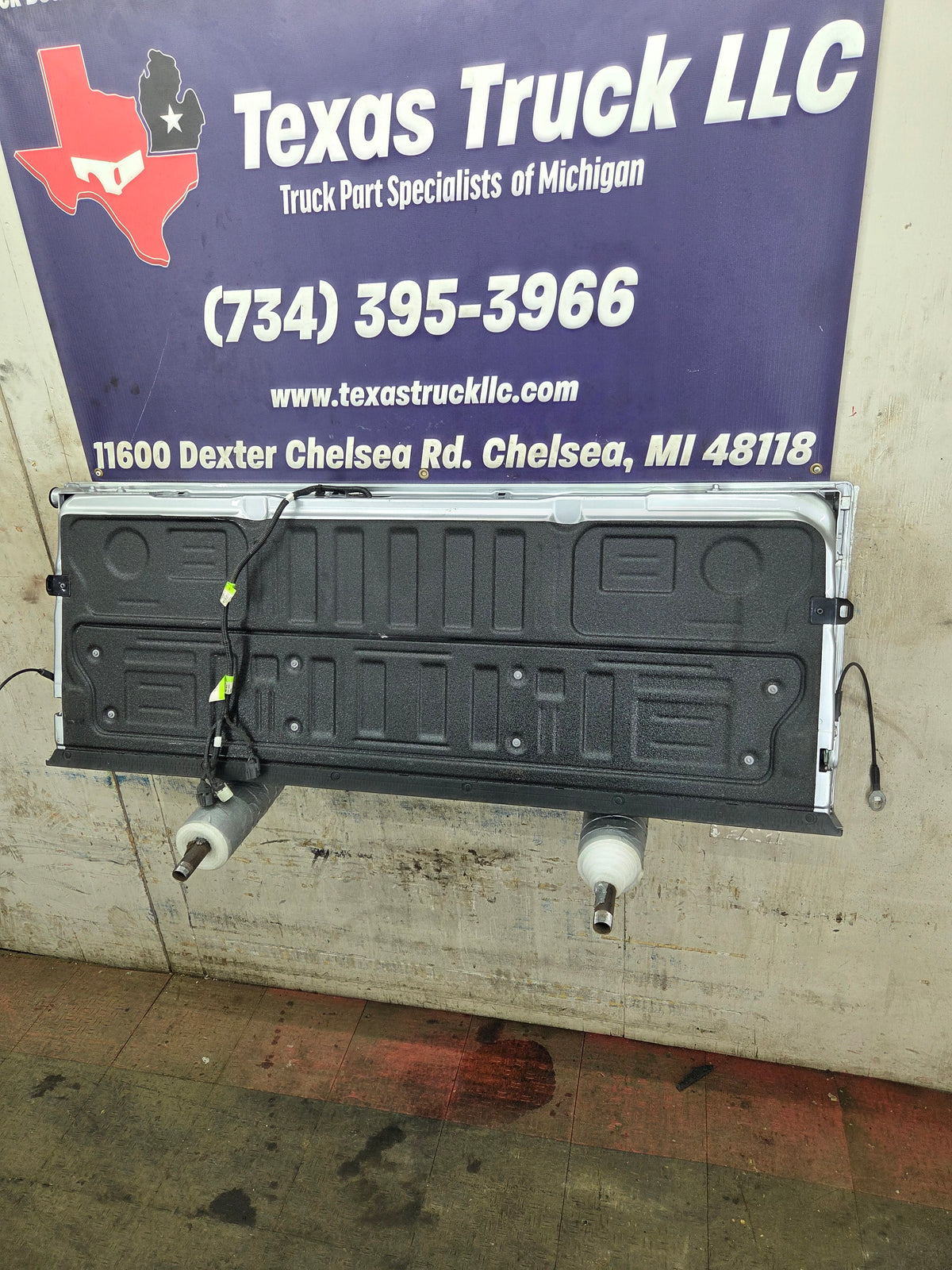 2023-2025 Ford F250 F350 F450 F550 Super Duty Tailgate