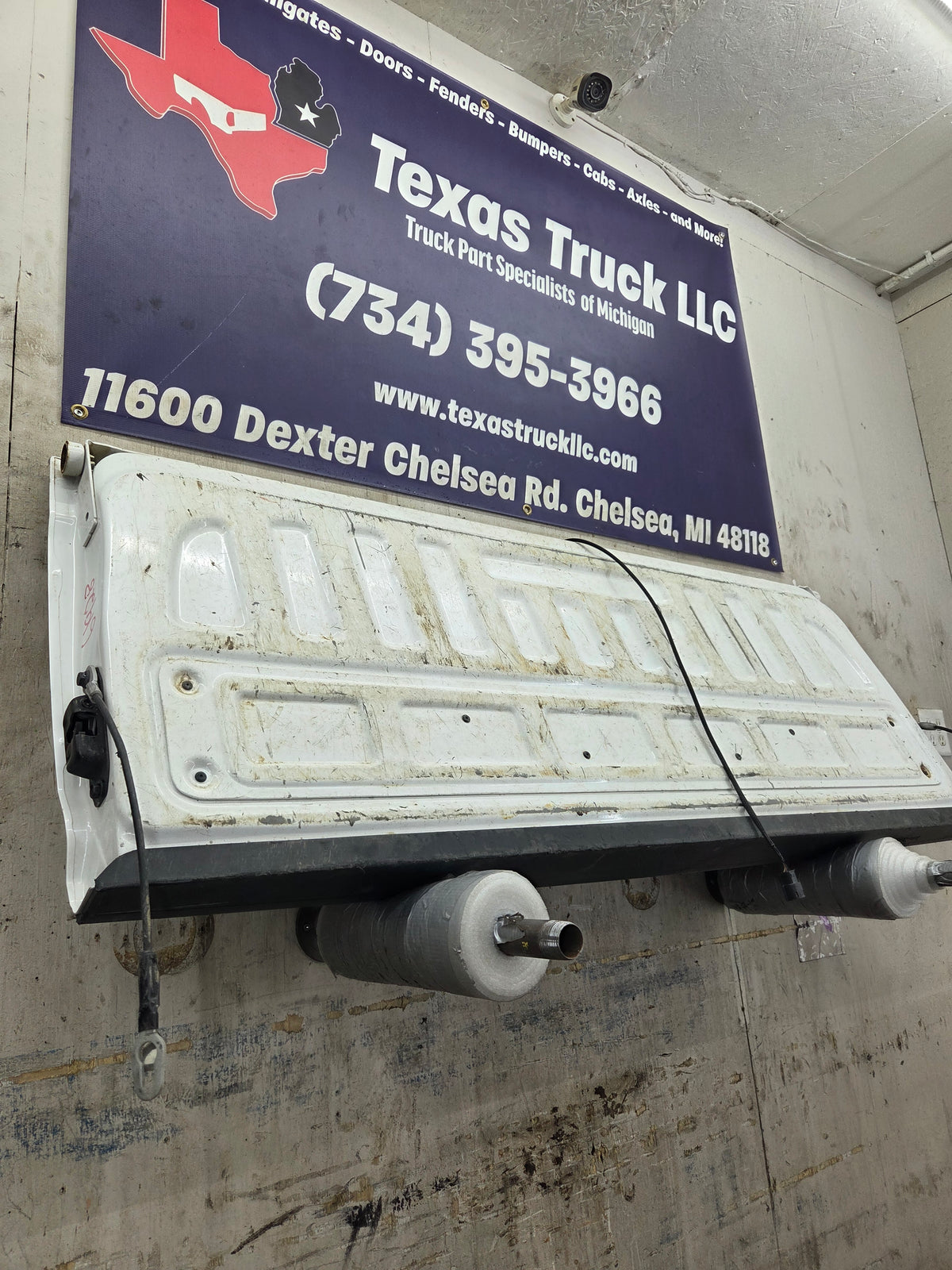 2014-2019 Chevrolet Silverado / GMC Sierra 1500 2500 3500 HD Tailgate