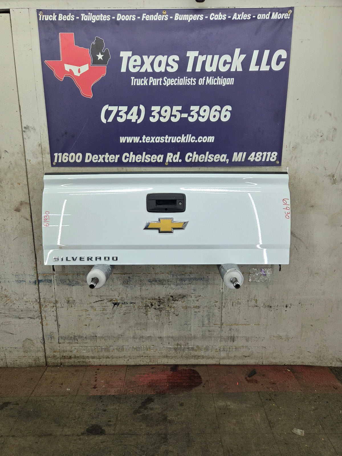2014-2019 Chevrolet Silverado / GMC Sierra 1500 2500 3500 HD Tailgate
