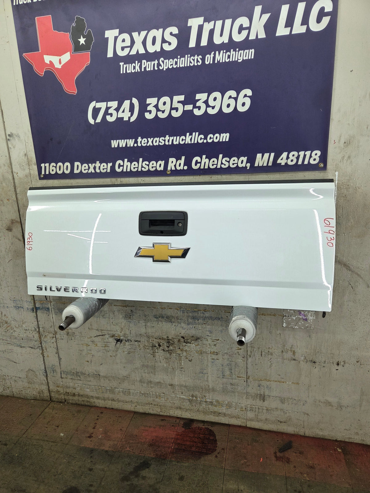 2014-2019 Chevrolet Silverado / GMC Sierra 1500 2500 3500 HD Tailgate
