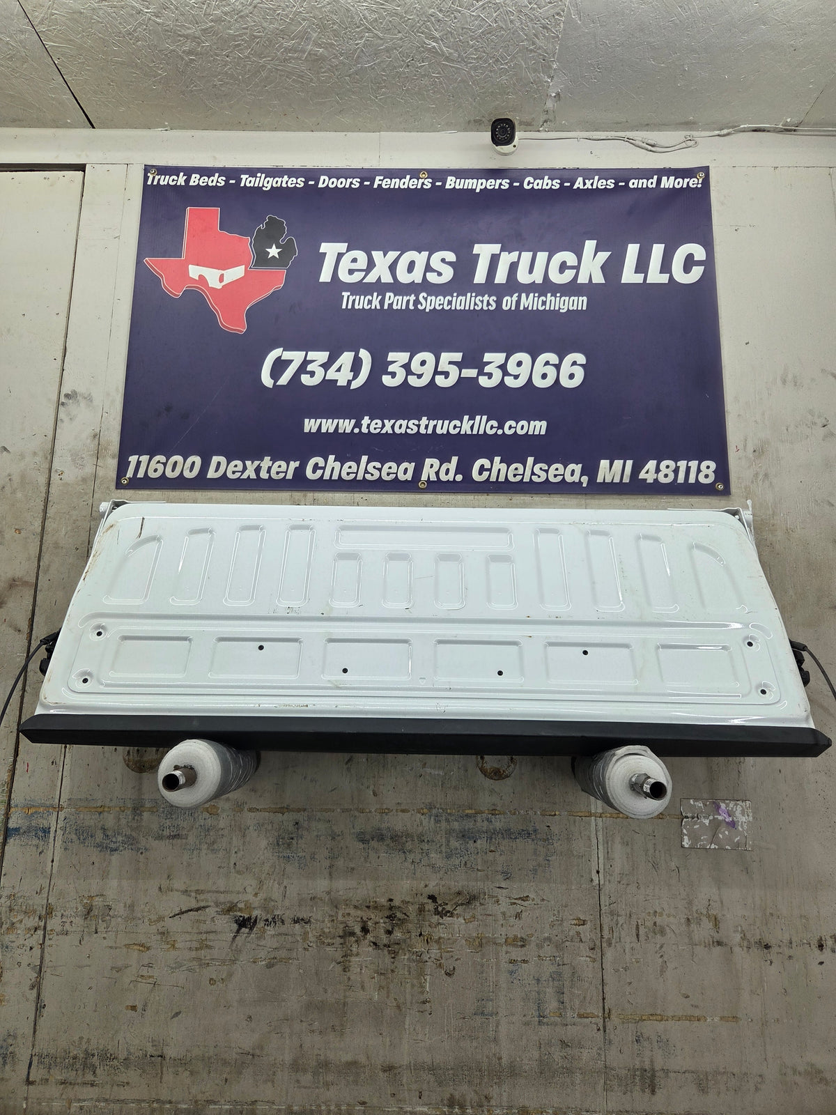2014-2019 Chevrolet Silverado / GMC Sierra 1500 2500 3500 HD Tailgate