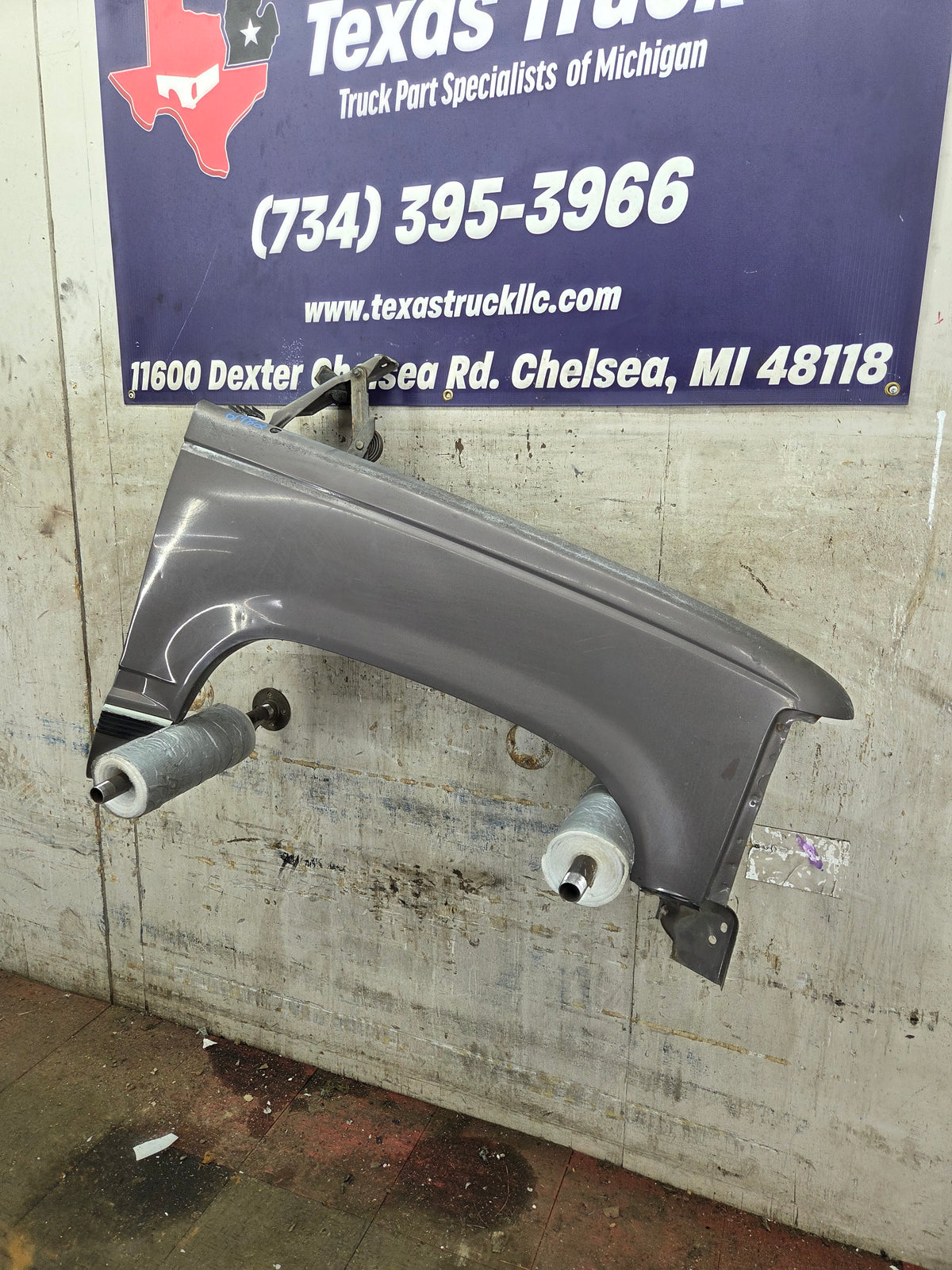 1988-1998 Chevrolet / GMC 1500 2500 3500 Right Hand Passenger Side Front Fender