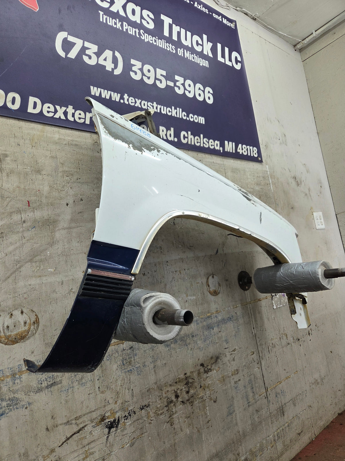 1988-1998 Chevrolet / GMC 1500 2500 3500 Right Hand Passenger Side Front Fender