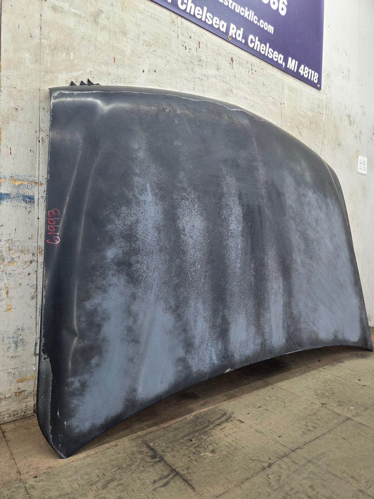 1999-2002 Chevrolet Silverado / Suburban 1500 2500 Hood