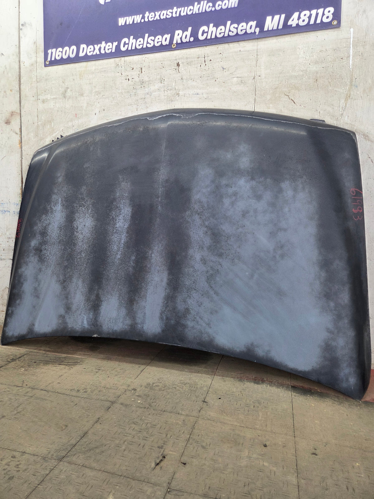1999-2002 Chevrolet Silverado / Suburban 1500 2500 Hood