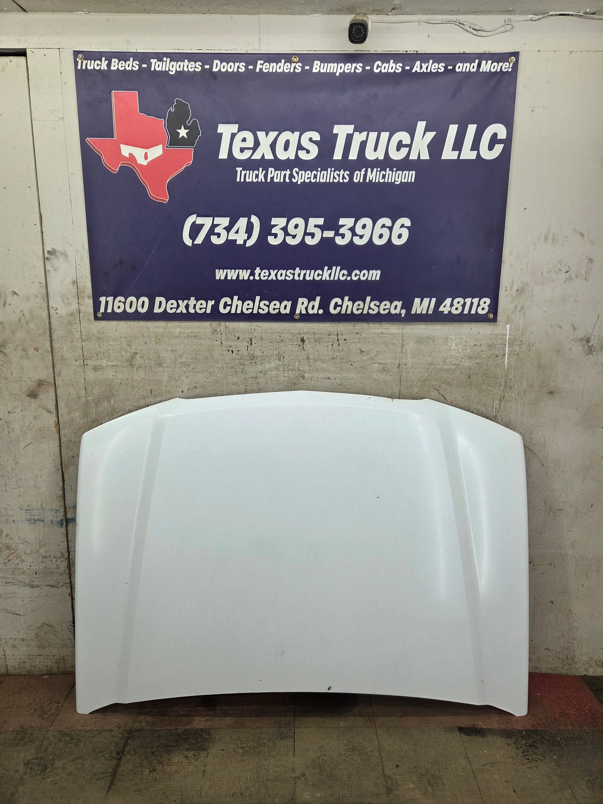 2003-2006 Chevrolet Silverado 1500 2500 'Cateye' Hood