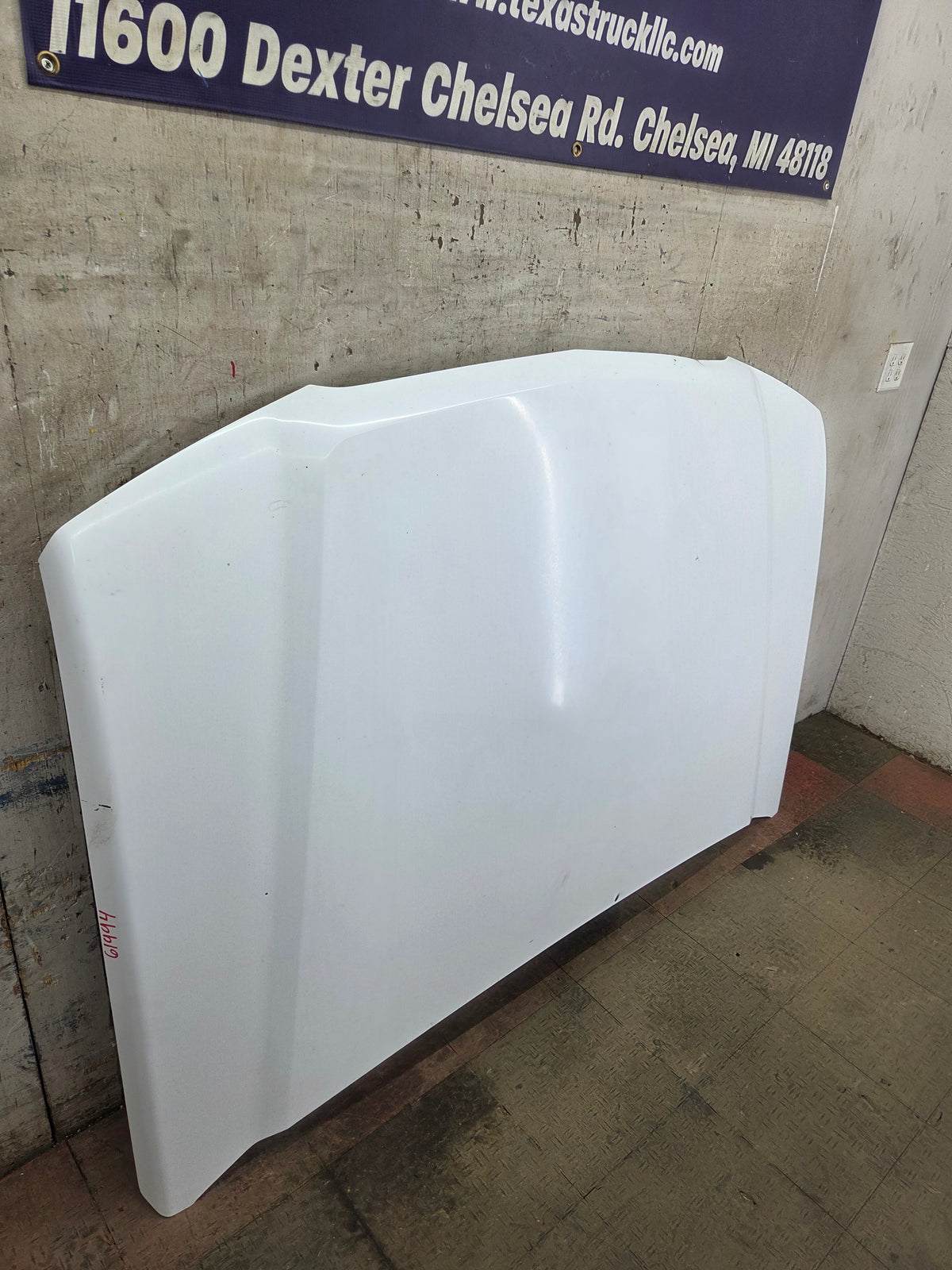 2003-2006 Chevrolet Silverado 1500 2500 'Cateye' Hood