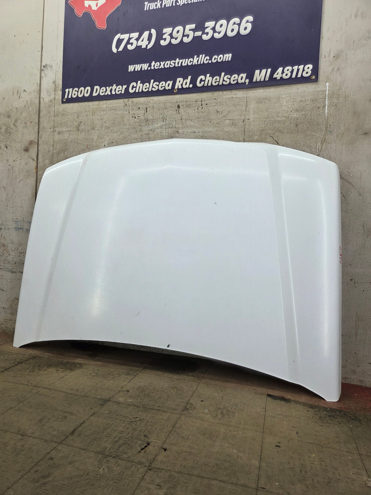 2003-2006 Chevrolet Silverado 1500 2500 'Cateye' Hood