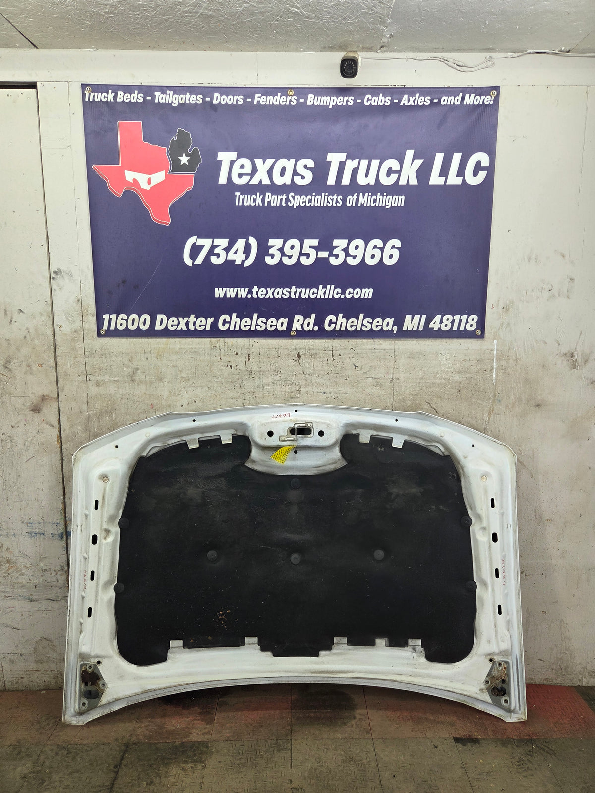 2003-2006 Chevrolet Silverado 1500 2500 'Cateye' Hood