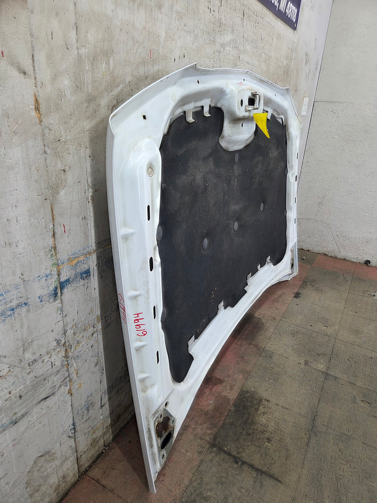 2003-2006 Chevrolet Silverado 1500 2500 'Cateye' Hood