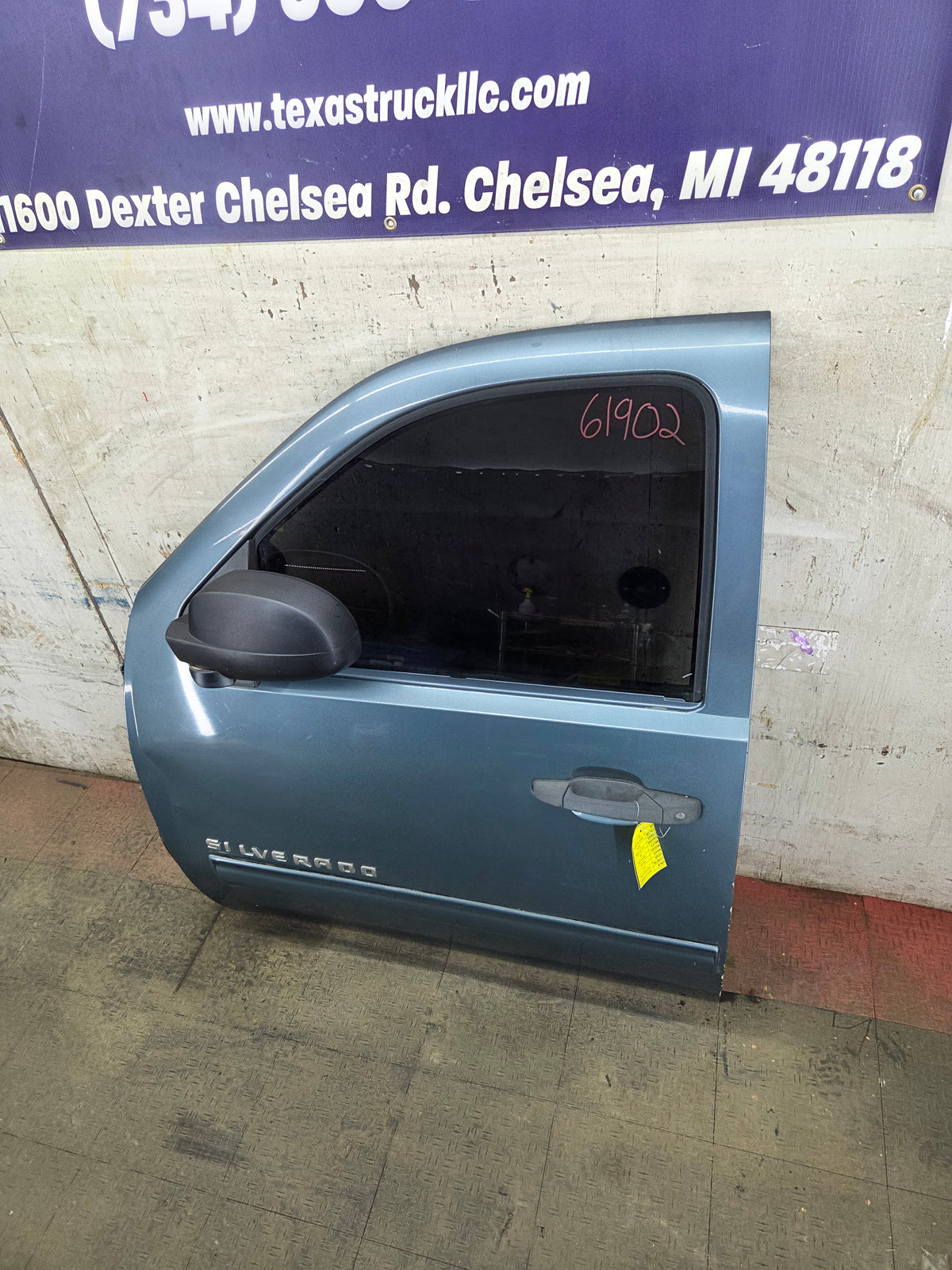 2007-2013 Chevrolet Silverado / GMC Sierra 1500 2500 3500 HD LH Front Driver Side Door