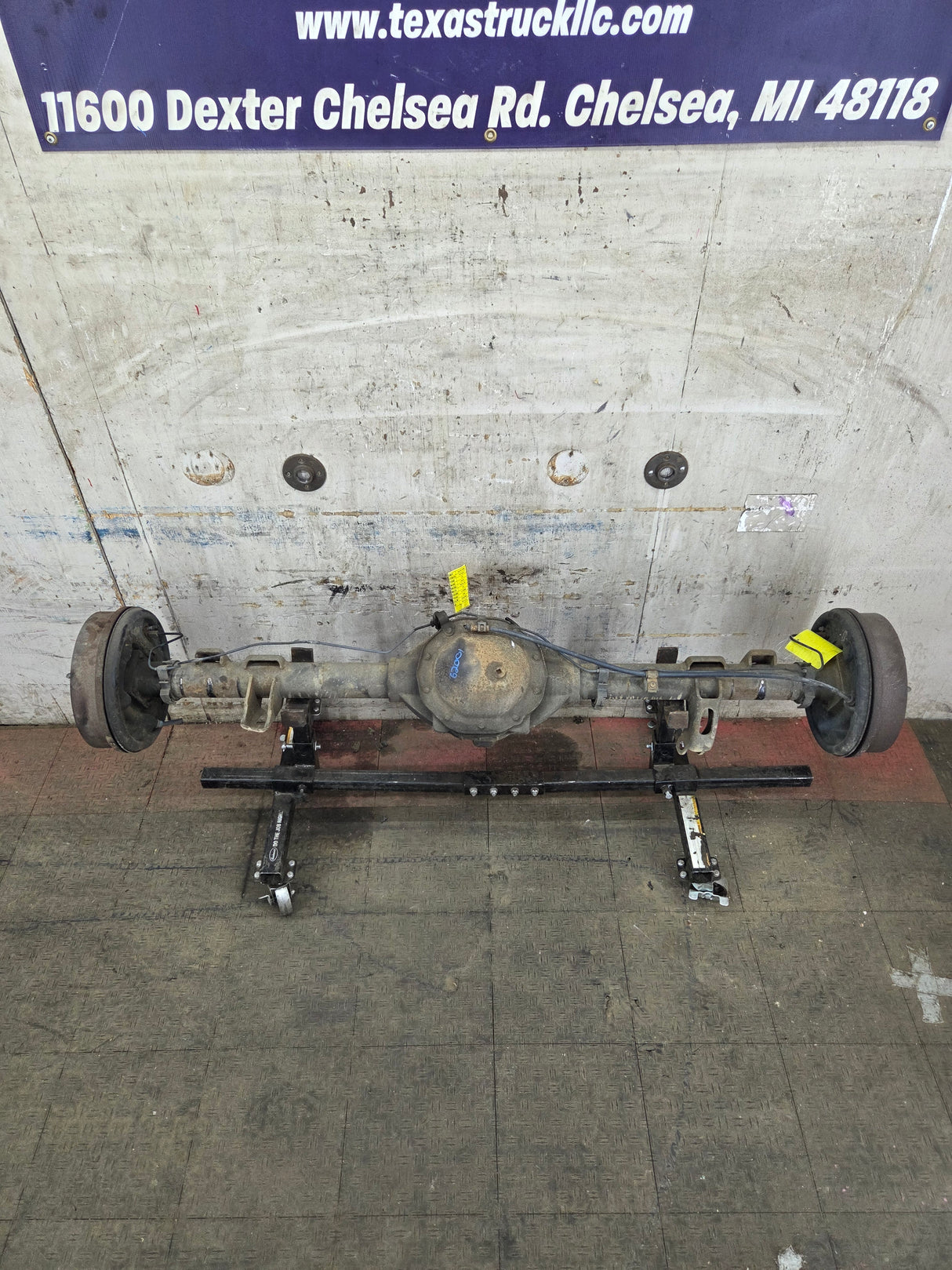 1999-2006 Chevrolet Silverado GMC Sierra 1500 3.42 Rear Axle GU6 G80 Drum Brakes