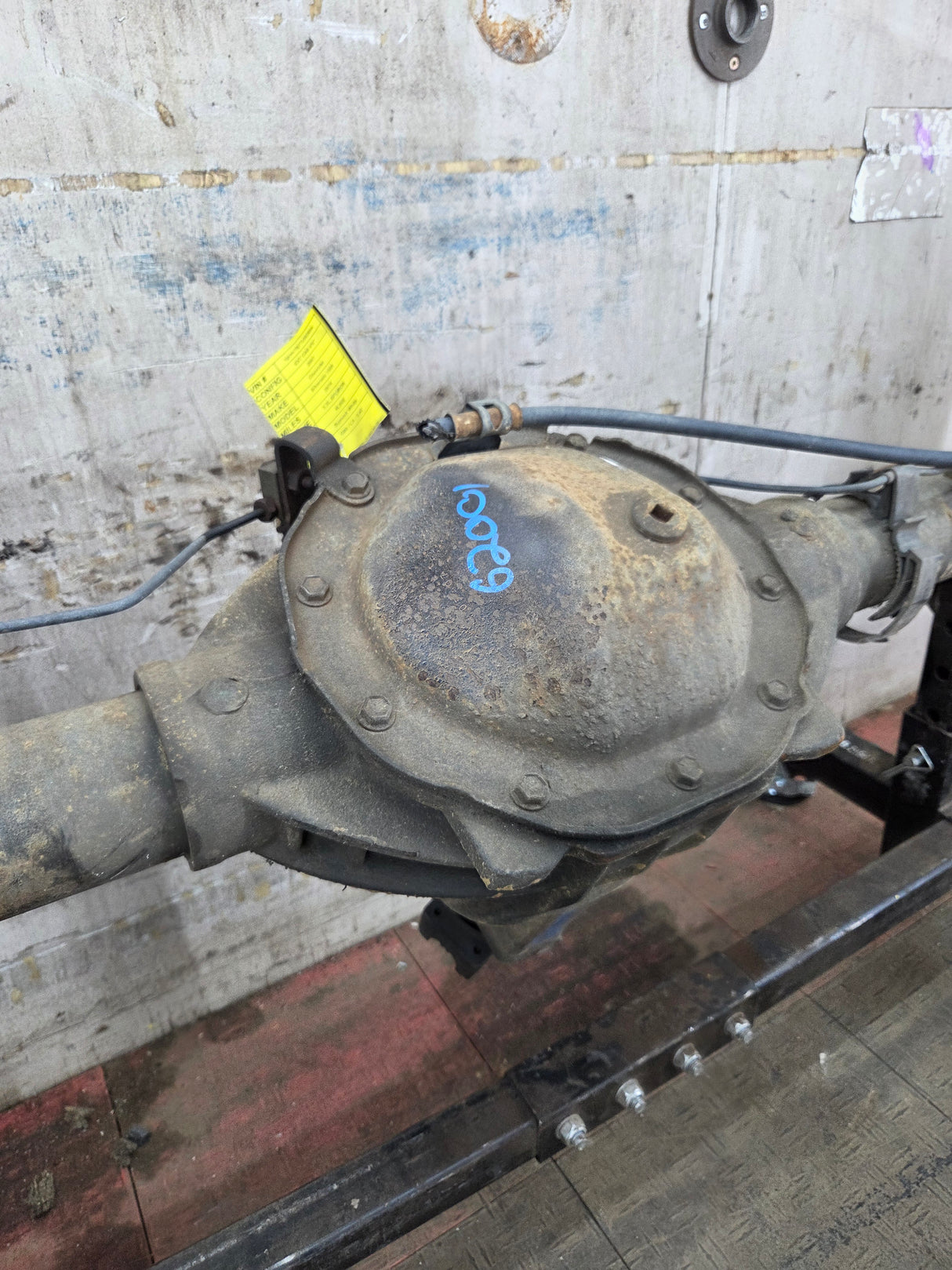 1999-2006 Chevrolet Silverado GMC Sierra 1500 3.42 Rear Axle GU6 G80 Drum Brakes