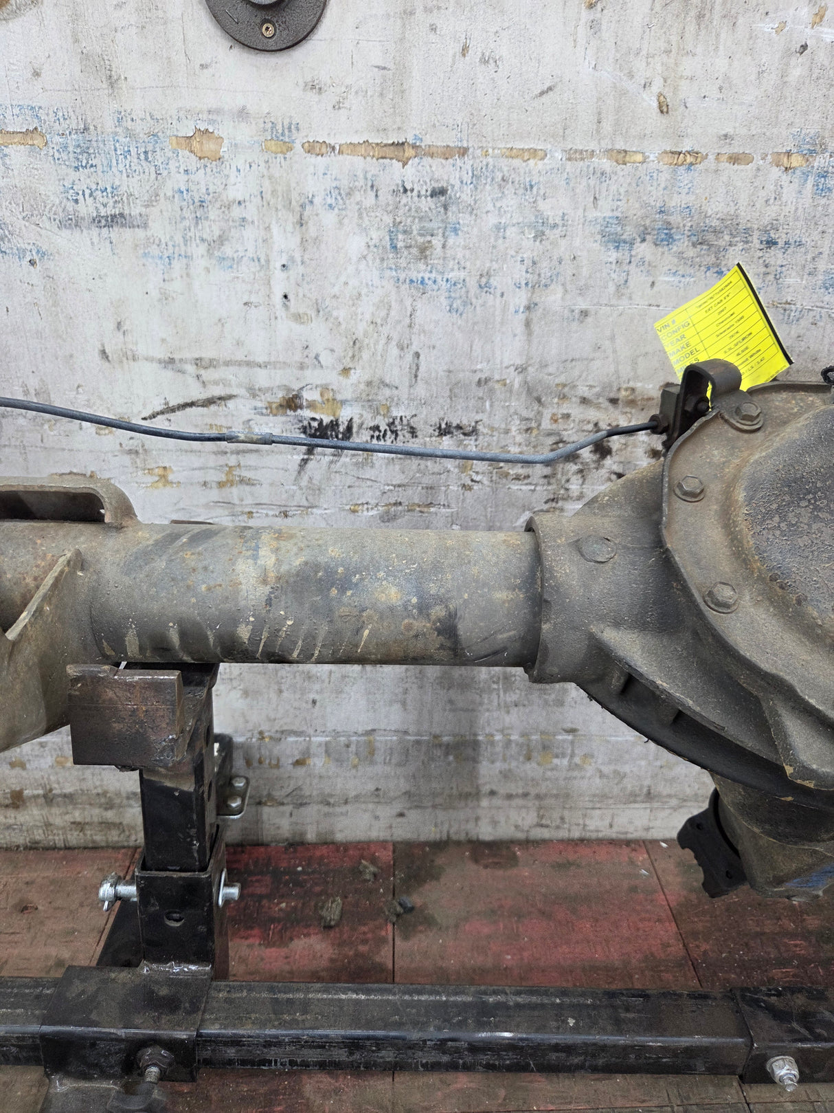 1999-2006 Chevrolet Silverado GMC Sierra 1500 3.42 Rear Axle GU6 G80 Drum Brakes