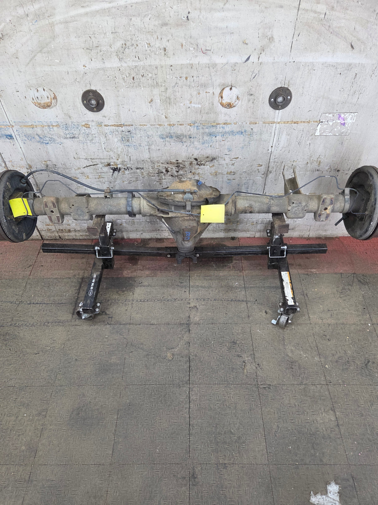 1999-2006 Chevrolet Silverado GMC Sierra 1500 3.42 Rear Axle GU6 G80 Drum Brakes