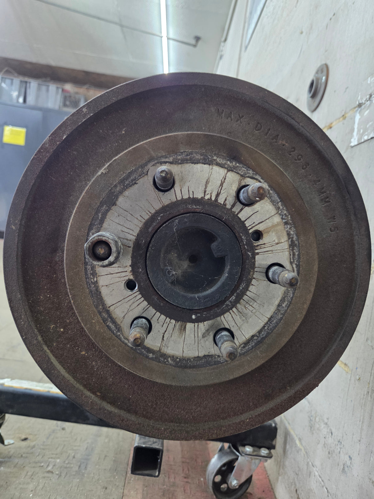 1999-2006 Chevrolet Silverado GMC Sierra 1500 3.42 Rear Axle GU6 G80 Drum Brakes