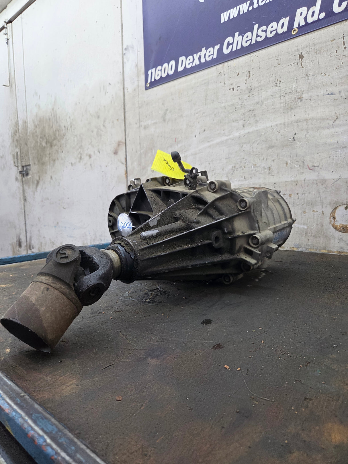 1999-2006 Chevrolet Silverado GMC Sierra 1500 Floor Shift NP2 TRANSFER CASE