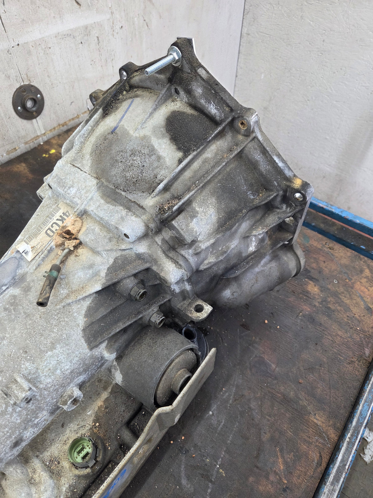 2004-2006 Chevrolet Silverado / GMC Sierra 4L60E 4wd CORE Transmission V8 5.3L 4.8