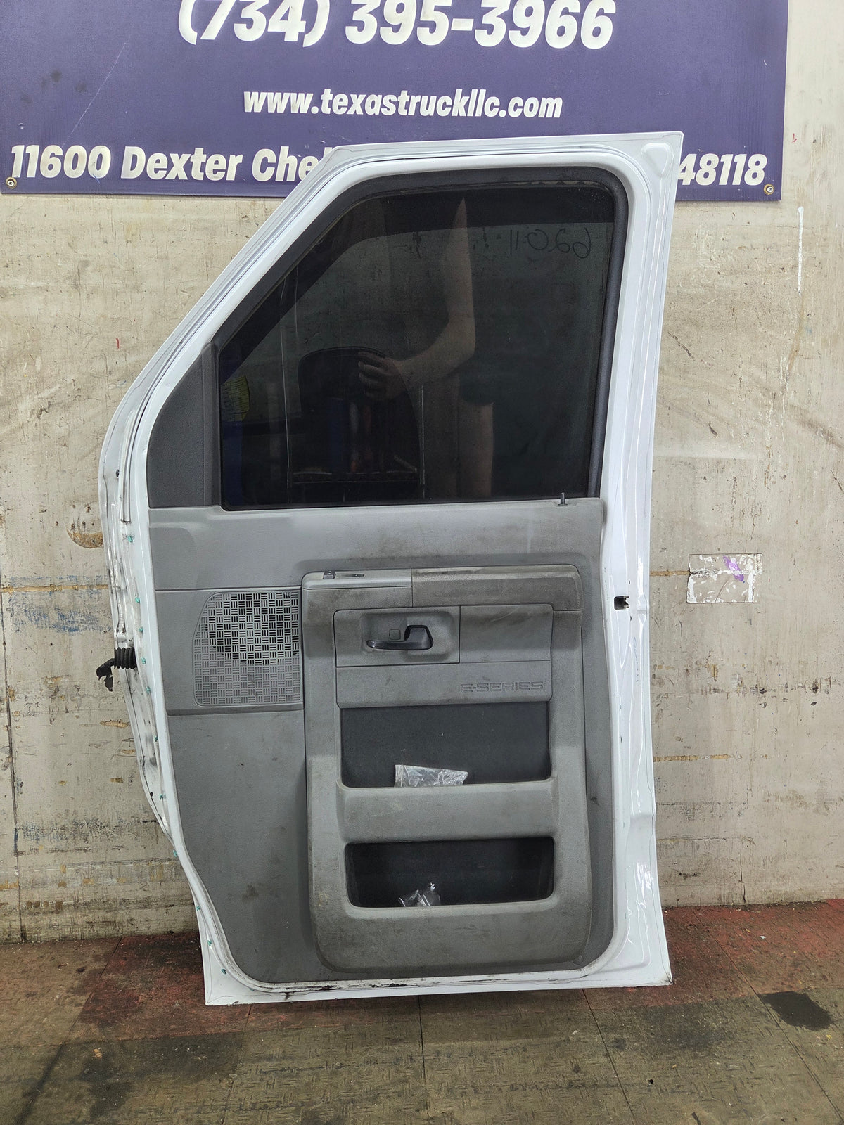 1991-2021 Ford E Series Passenger Side Front Door RH E150 E250 E350