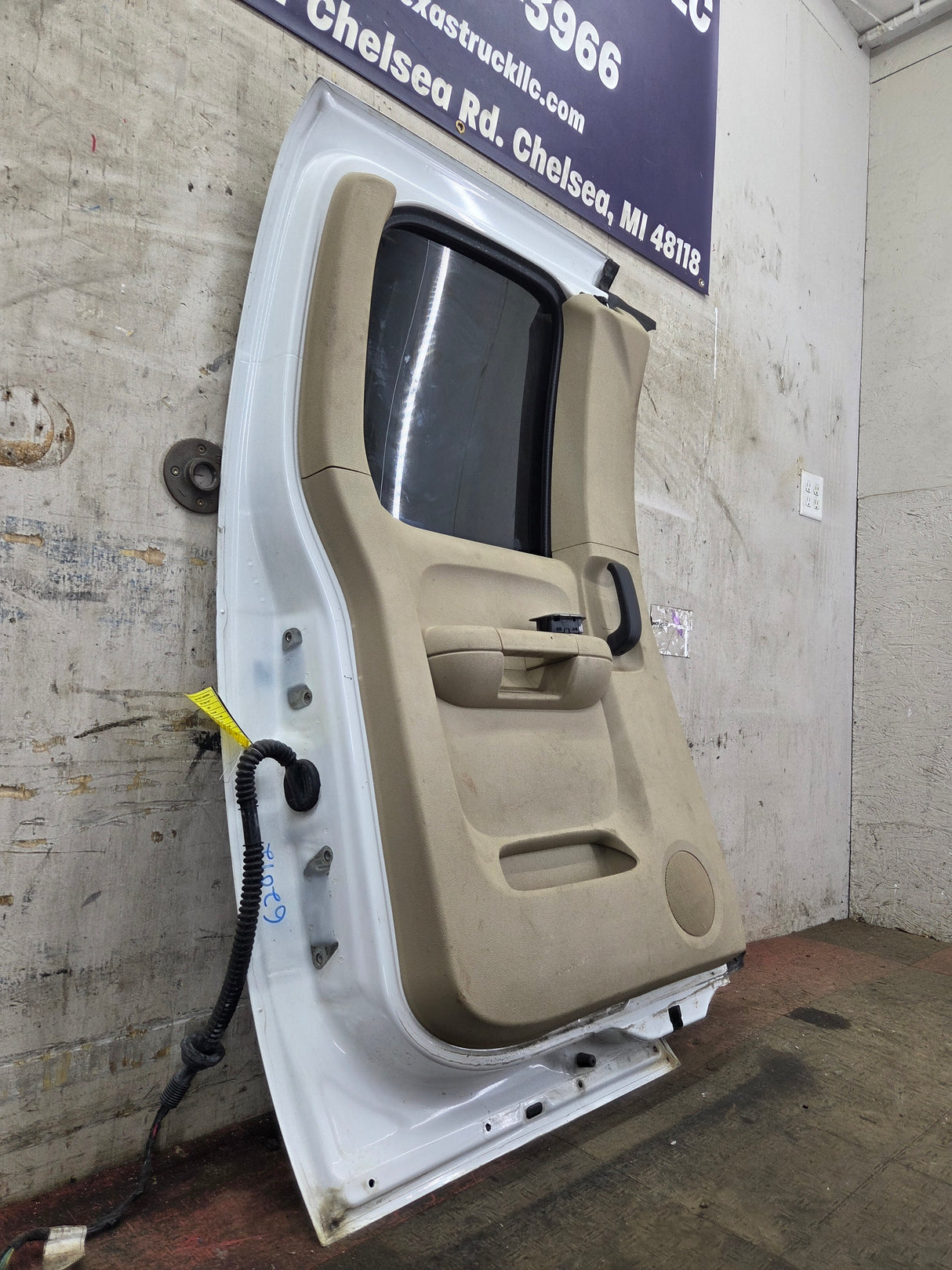 2007-2013 Chevrolet Silverado / GMC Sierra 1500 2500 3500 HD Driver Side Extended Cab LH Rear Door