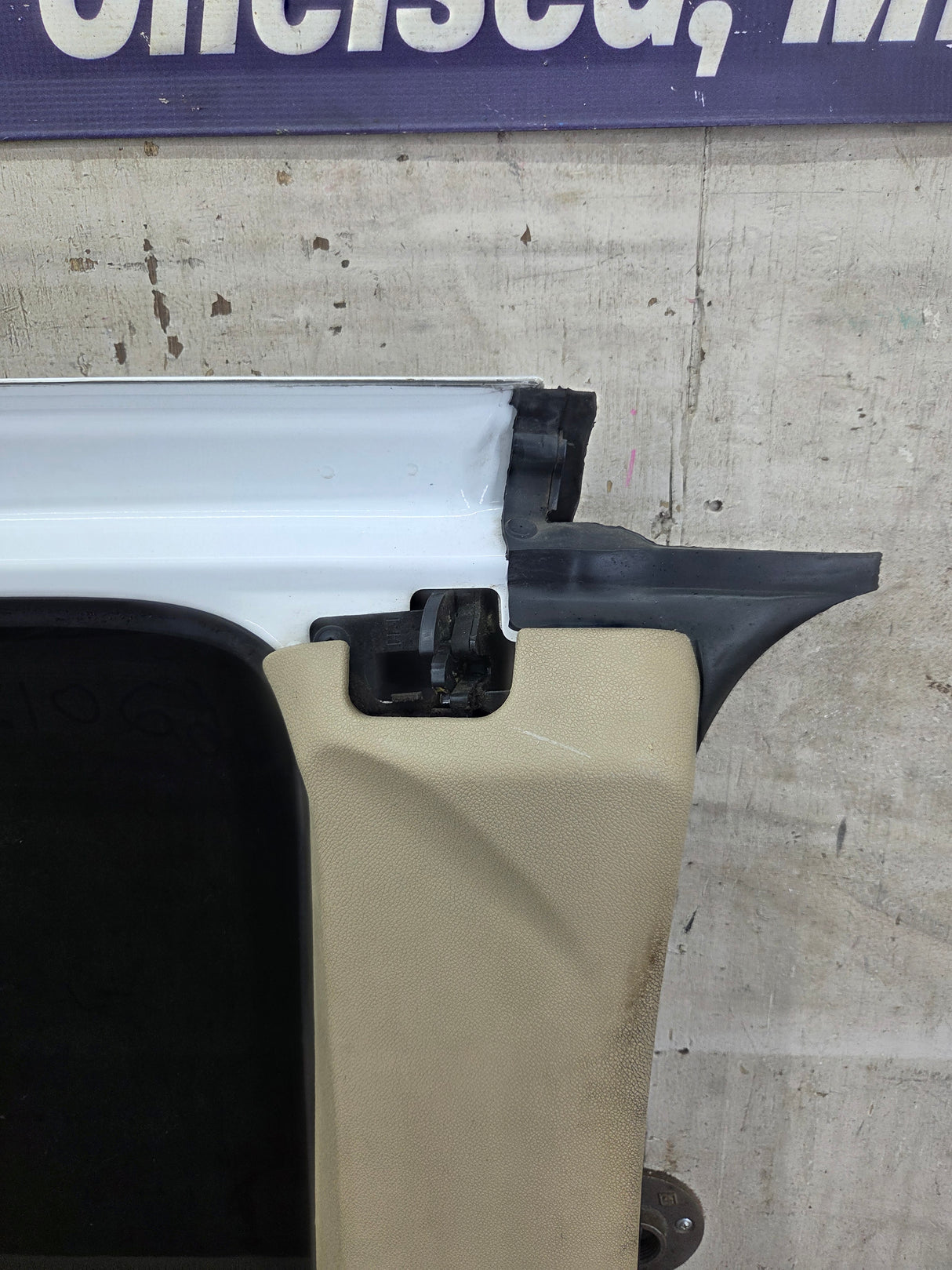2007-2013 Chevrolet Silverado / GMC Sierra 1500 2500 3500 HD Driver Side Extended Cab LH Rear Door