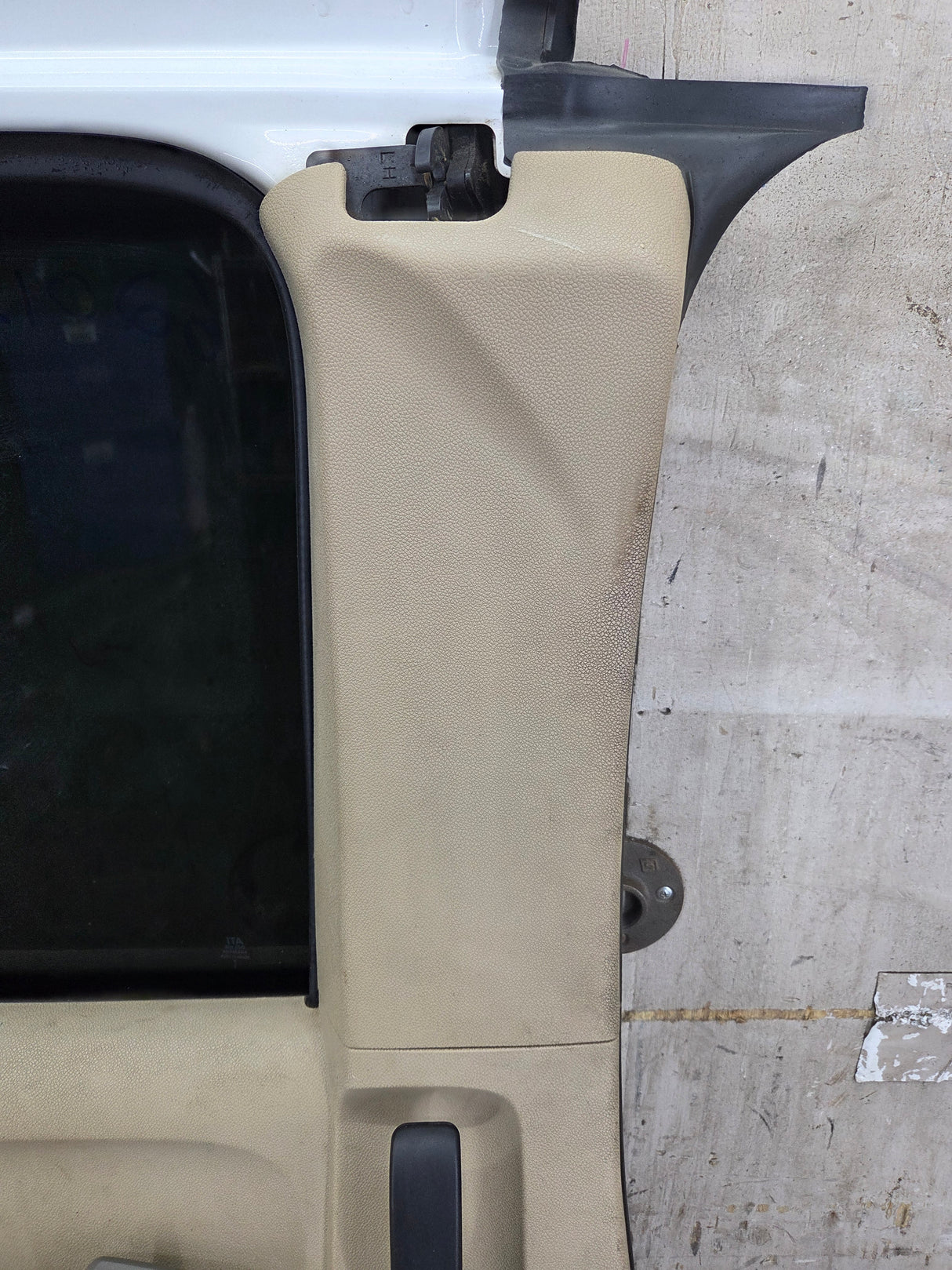 2007-2013 Chevrolet Silverado / GMC Sierra 1500 2500 3500 HD Driver Side Extended Cab LH Rear Door