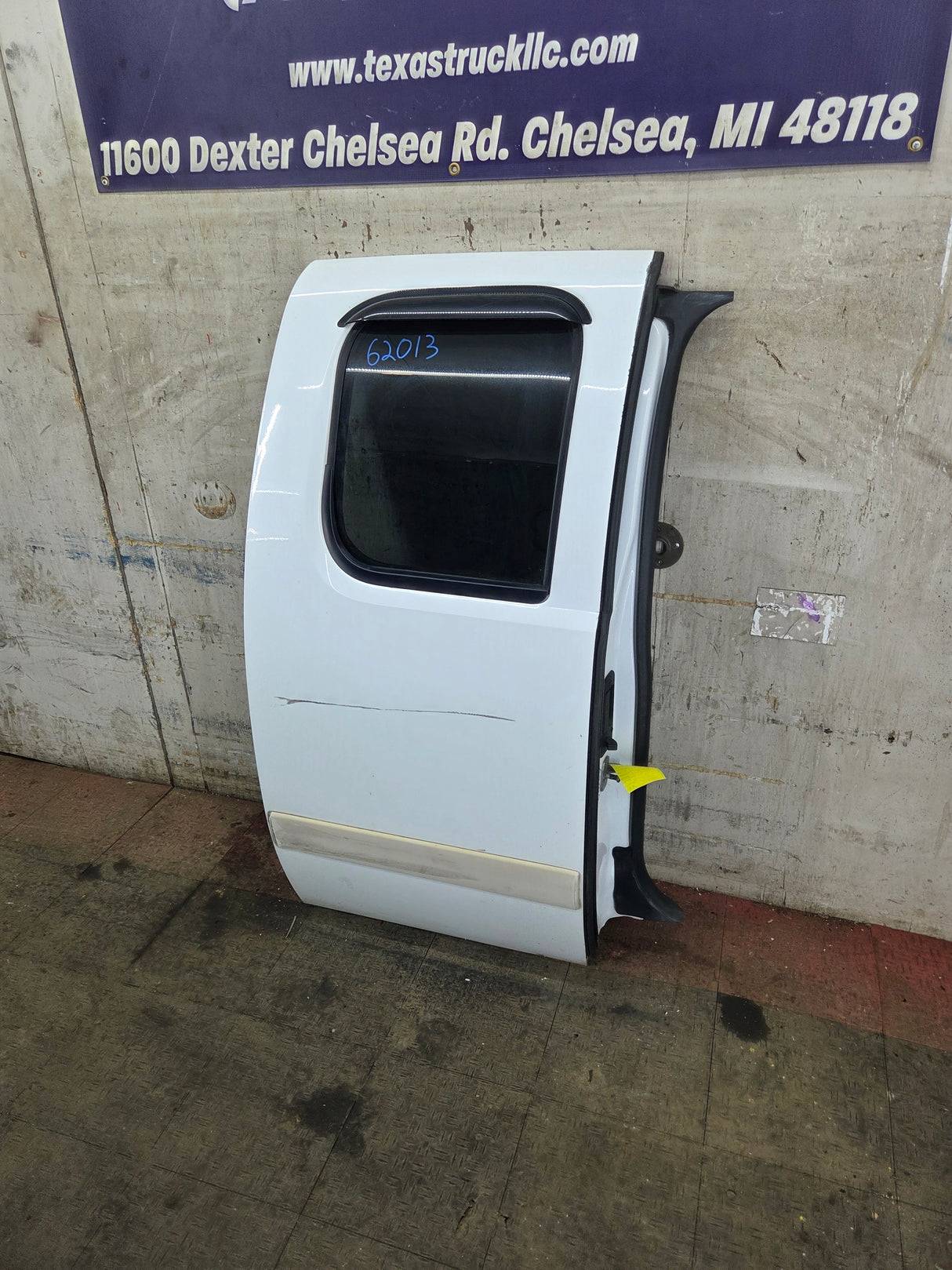 2007-2013 Chevrolet Silverado / GMC Sierra 1500 2500 3500 HD Passenger side Extended Cab RH Rear Door