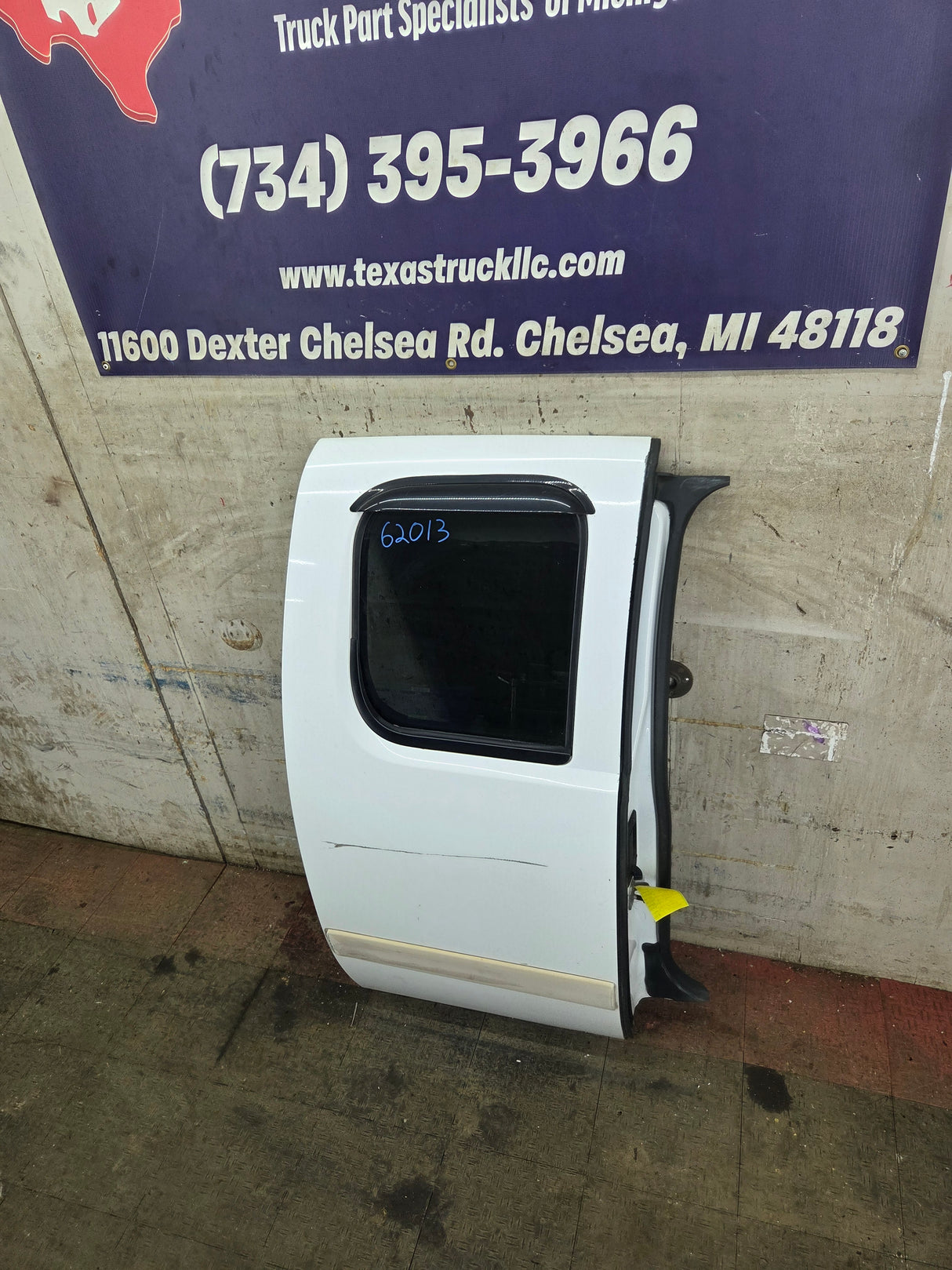 2007-2013 Chevrolet Silverado / GMC Sierra 1500 2500 3500 HD Passenger side Extended Cab RH Rear Door