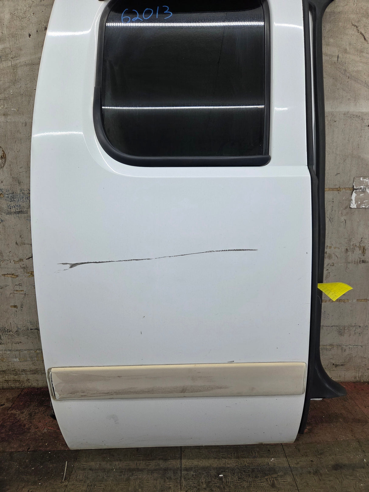 2007-2013 Chevrolet Silverado / GMC Sierra 1500 2500 3500 HD Passenger side Extended Cab RH Rear Door