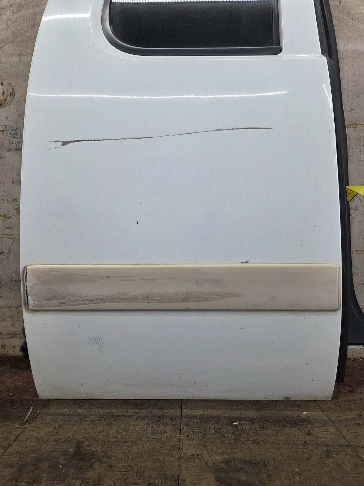 2007-2013 Chevrolet Silverado / GMC Sierra 1500 2500 3500 HD Passenger side Extended Cab RH Rear Door