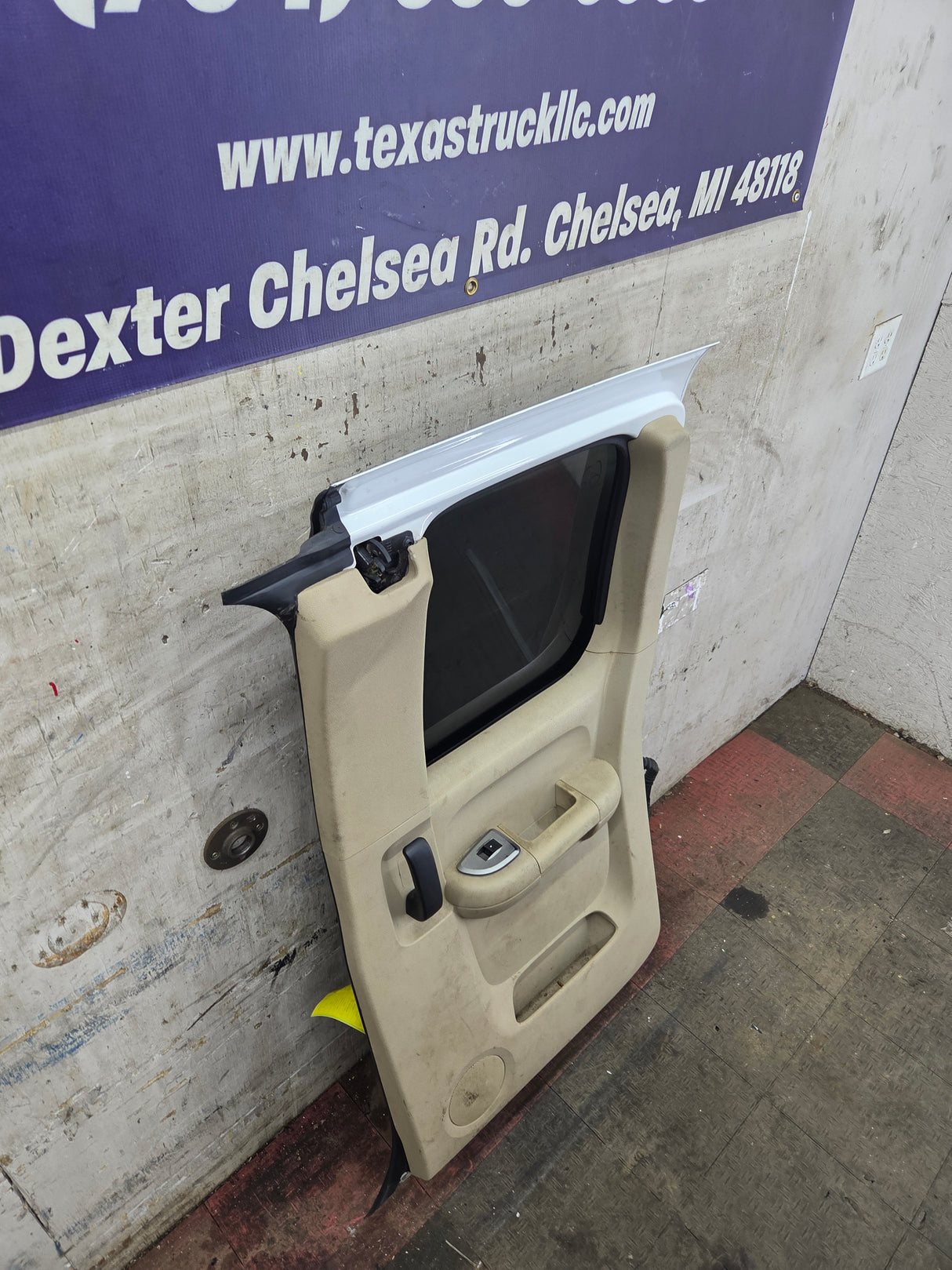 2007-2013 Chevrolet Silverado / GMC Sierra 1500 2500 3500 HD Passenger side Extended Cab RH Rear Door