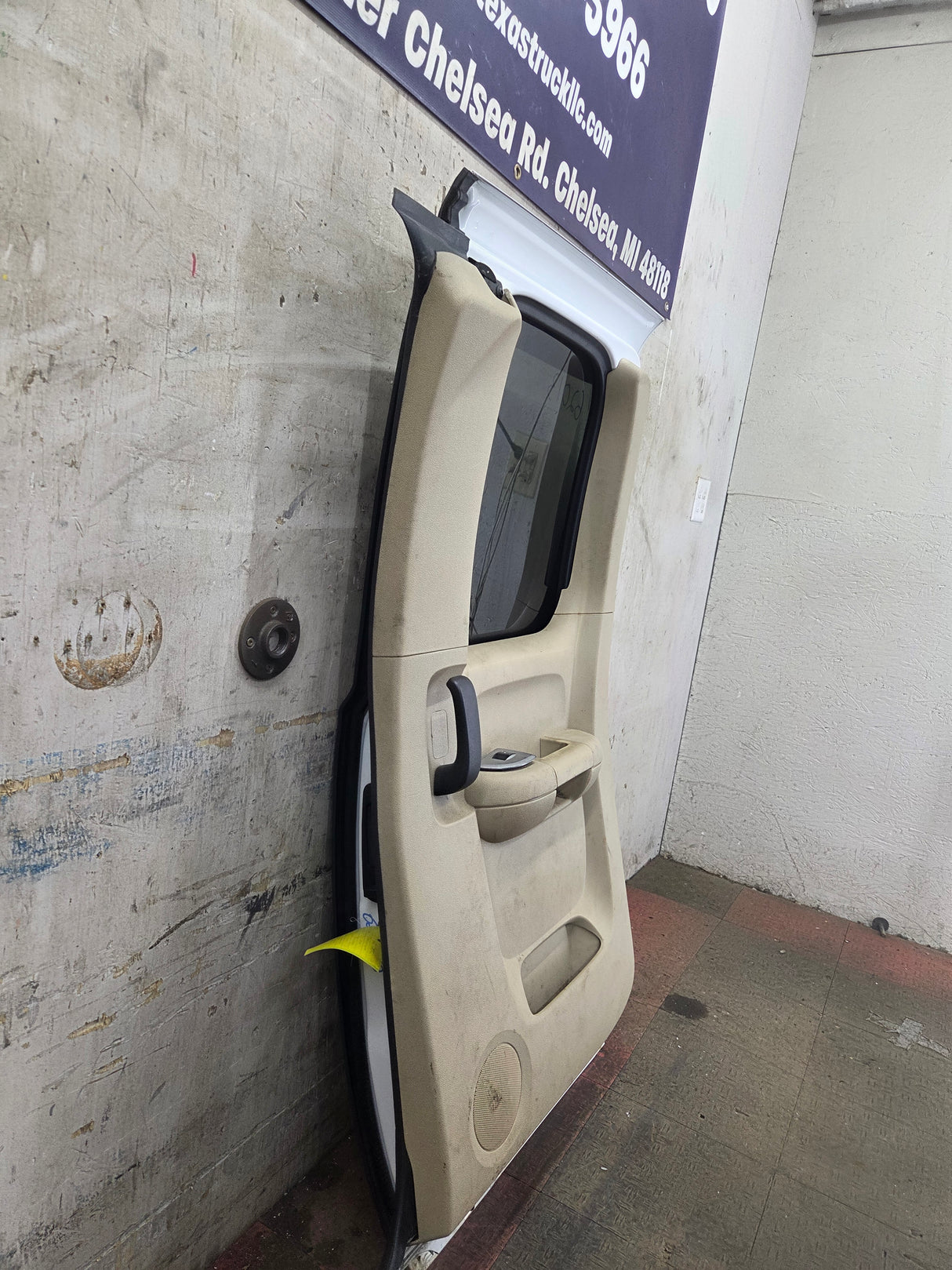 2007-2013 Chevrolet Silverado / GMC Sierra 1500 2500 3500 HD Passenger side Extended Cab RH Rear Door
