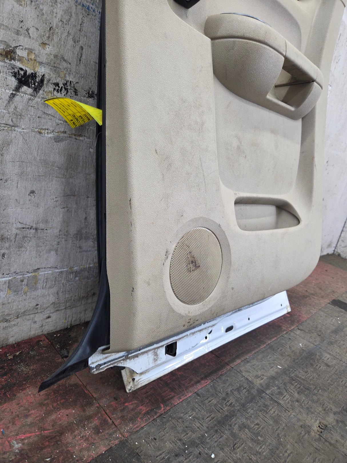 2007-2013 Chevrolet Silverado / GMC Sierra 1500 2500 3500 HD Passenger side Extended Cab RH Rear Door