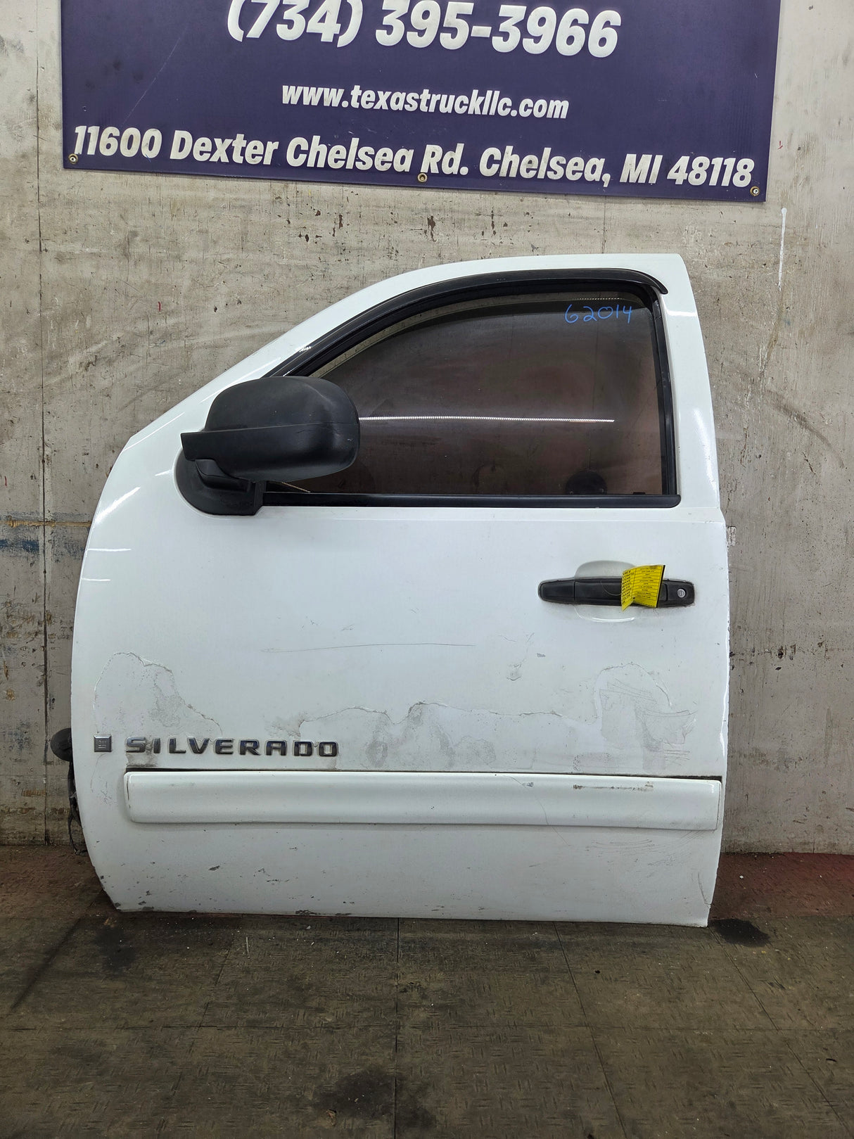 2007-2013 Chevrolet Silverado / GMC Sierra 1500 2500 3500 HD LH Front Driver Side Door