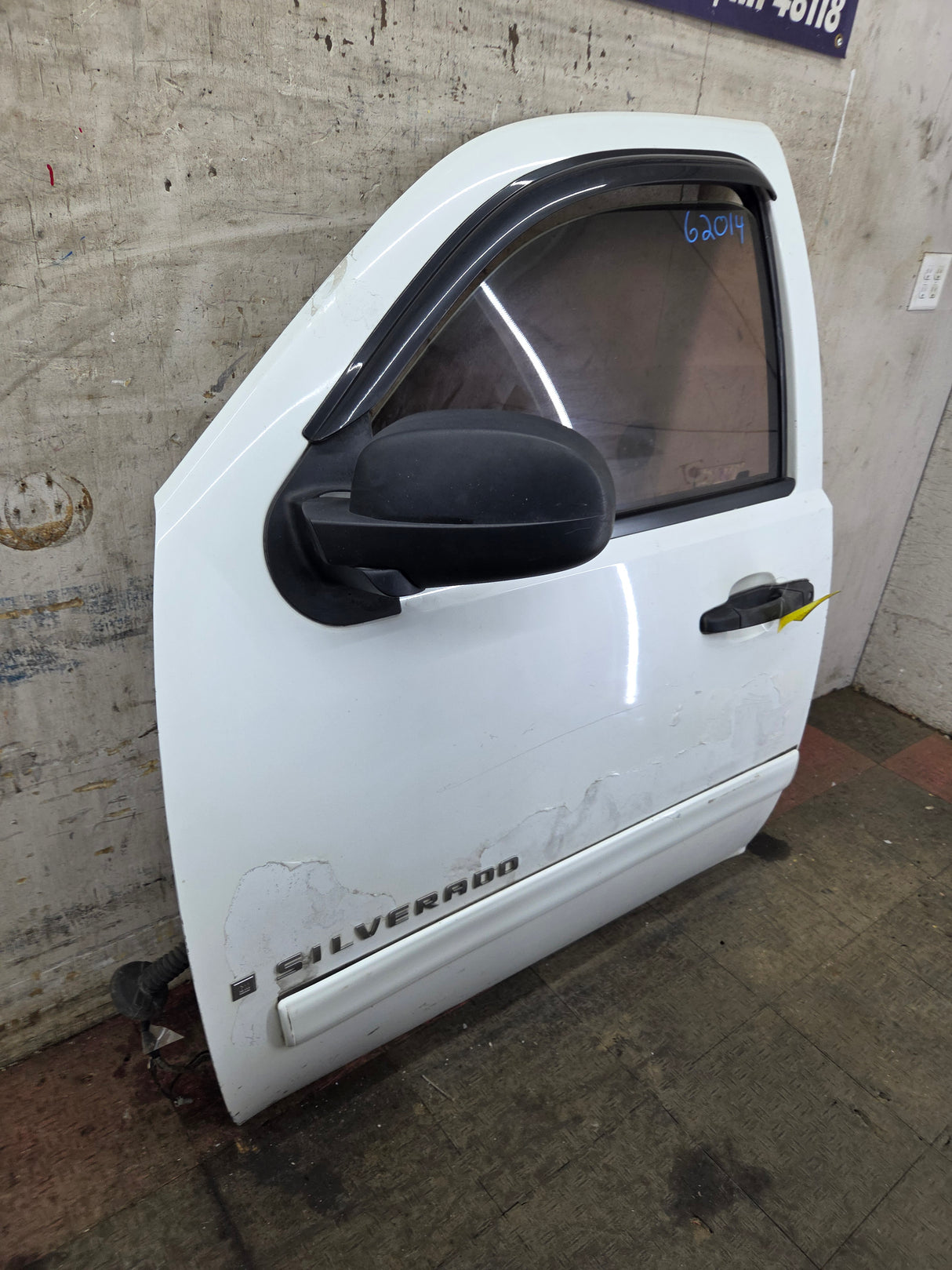 2007-2013 Chevrolet Silverado / GMC Sierra 1500 2500 3500 HD LH Front Driver Side Door
