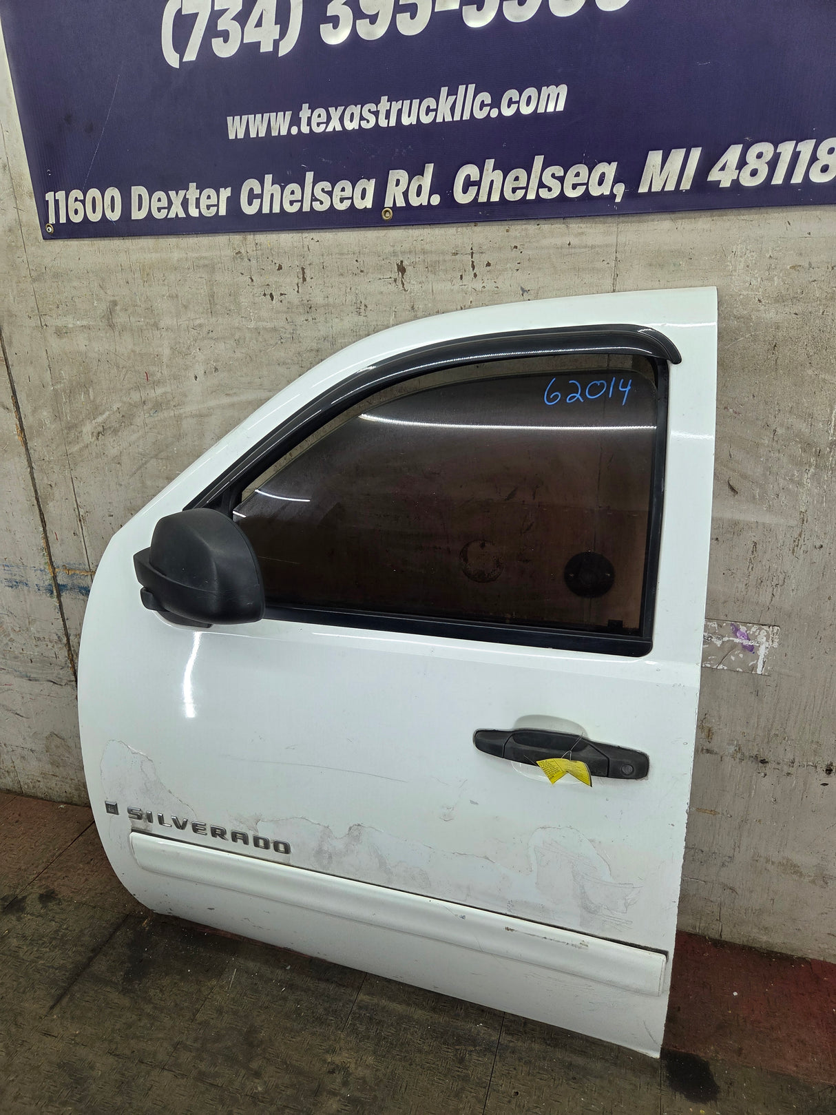 2007-2013 Chevrolet Silverado / GMC Sierra 1500 2500 3500 HD LH Front Driver Side Door