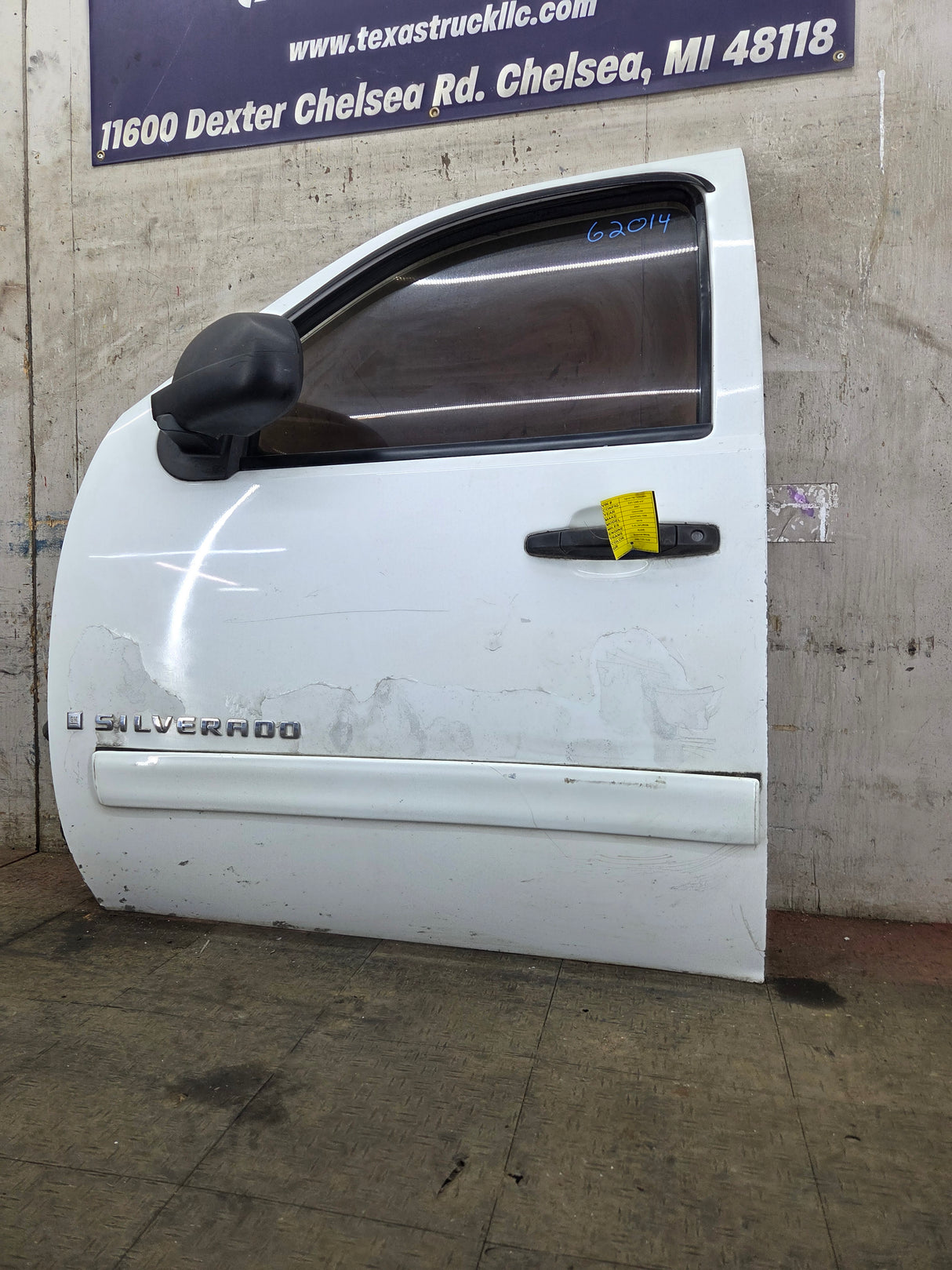 2007-2013 Chevrolet Silverado / GMC Sierra 1500 2500 3500 HD LH Front Driver Side Door