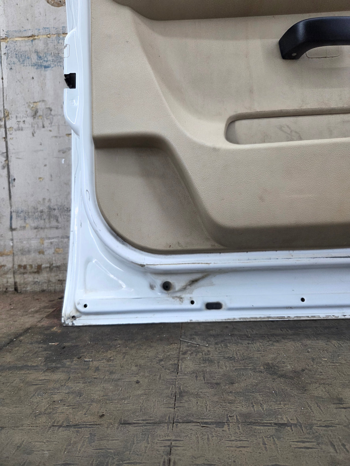 2007-2013 Chevrolet Silverado / GMC Sierra 1500 2500 3500 HD LH Front Driver Side Door