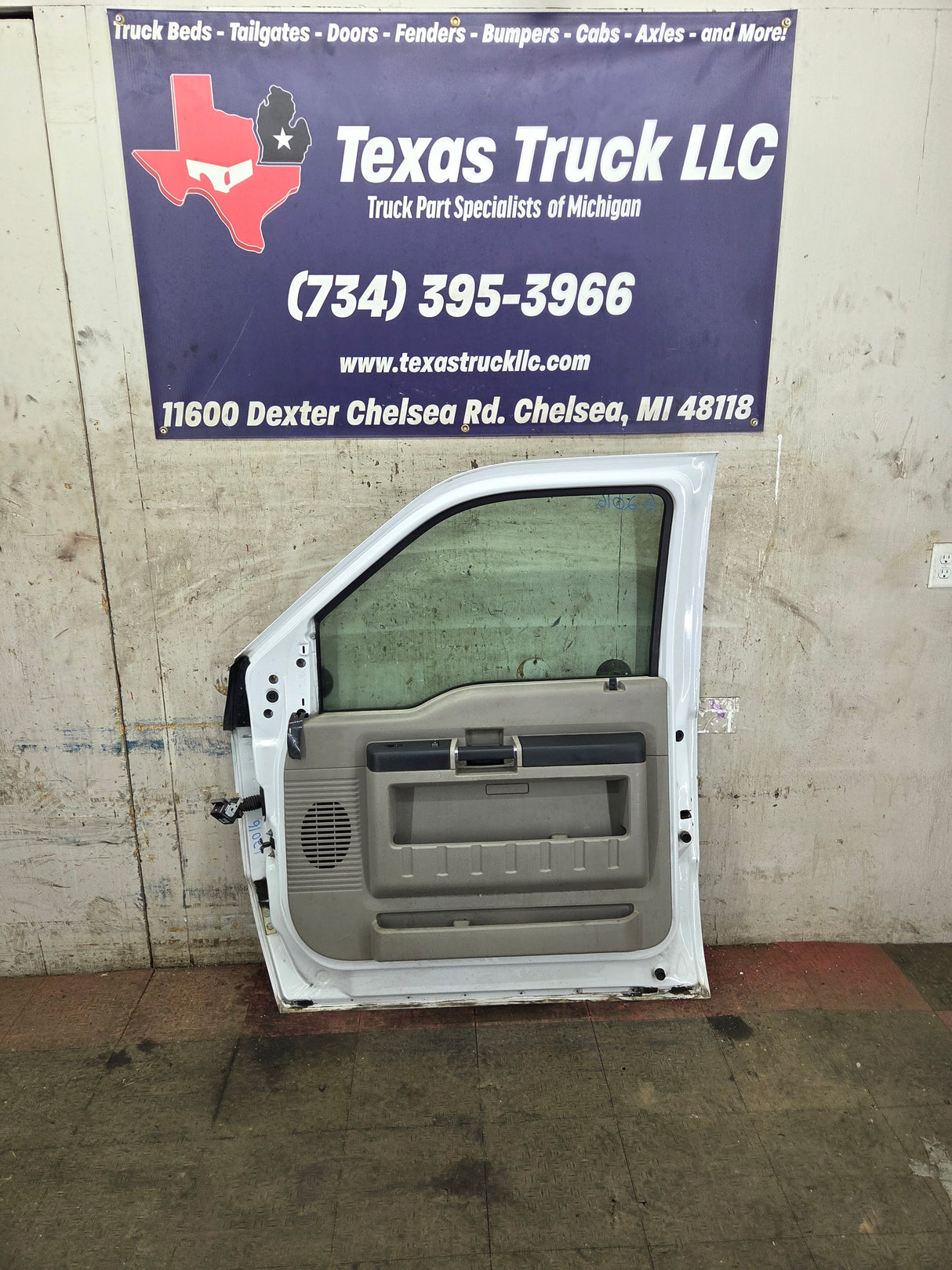 2008-2011 Ford Super Duty / Excursion Front Passenger RH Door F250 F350 F450 F550