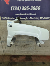 2003-2007 Chevrolet Silverado / Tahoe / Suburban 1500 2500 3500 HD RH Passenger Side "Cateye" Front Fender - Summit White