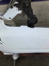 2003-2007 Chevrolet Silverado / Tahoe / Suburban 1500 2500 3500 HD RH Passenger Side "Cateye" Front Fender - Summit White