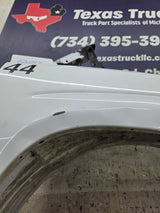 2003-2007 Chevrolet Silverado / Tahoe / Suburban 1500 2500 3500 HD RH Passenger Side "Cateye" Front Fender - Summit White