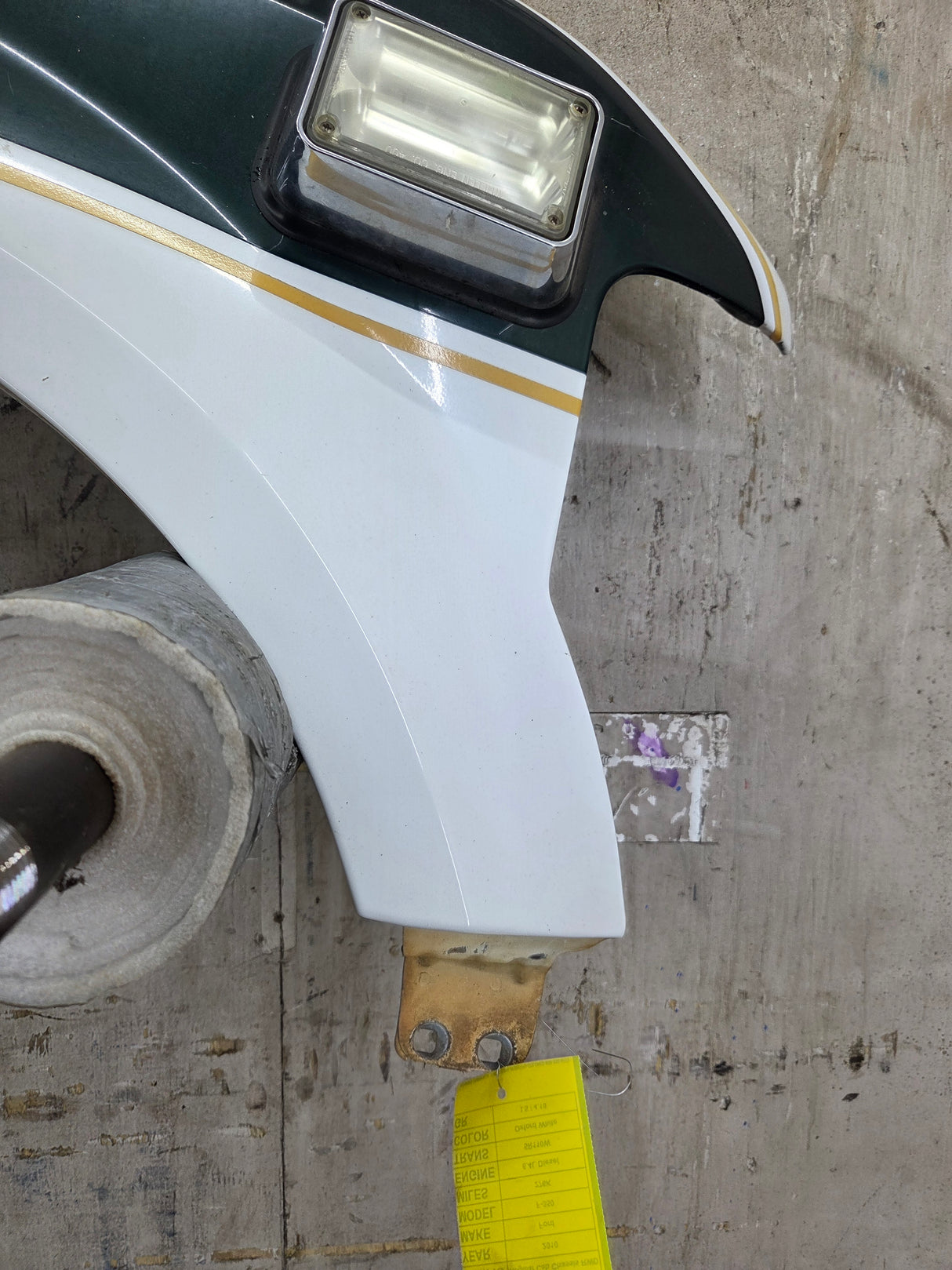 2008-2010 Ford Super Duty F250 F350 RH Passenger Side Fender - Oxford White