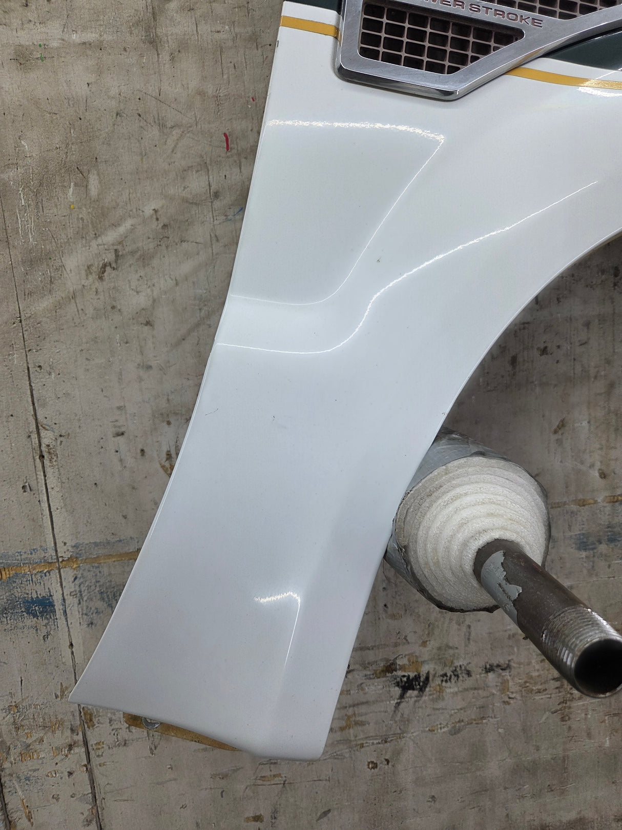 2008-2010 Ford Super Duty F250 F350 RH Passenger Side Fender - Oxford White