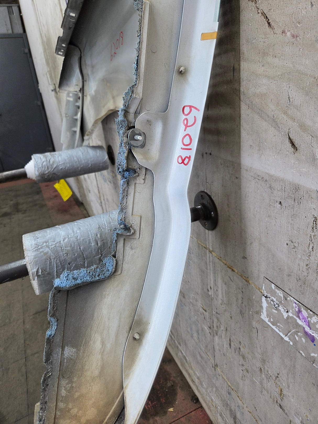 2008-2010 Ford Super Duty F250 F350 RH Passenger Side Fender - Oxford White