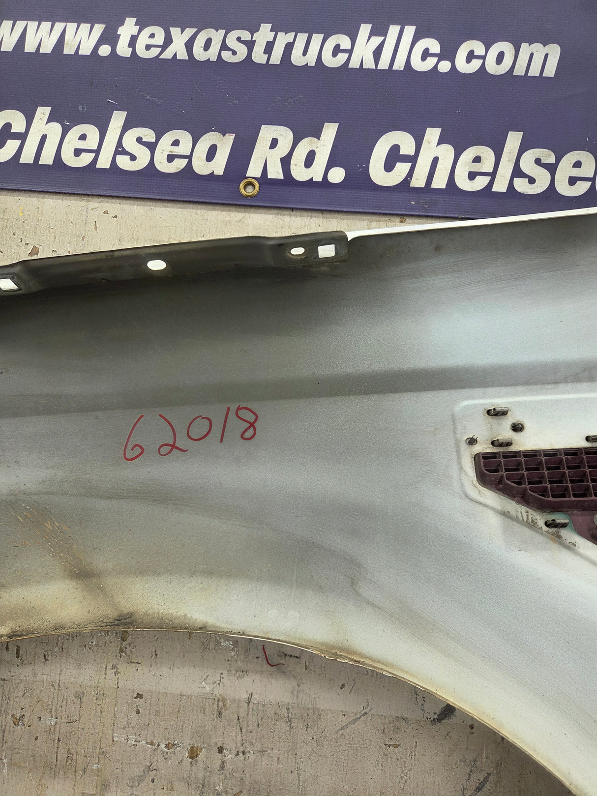 2008-2010 Ford Super Duty F250 F350 RH Passenger Side Fender - Oxford White