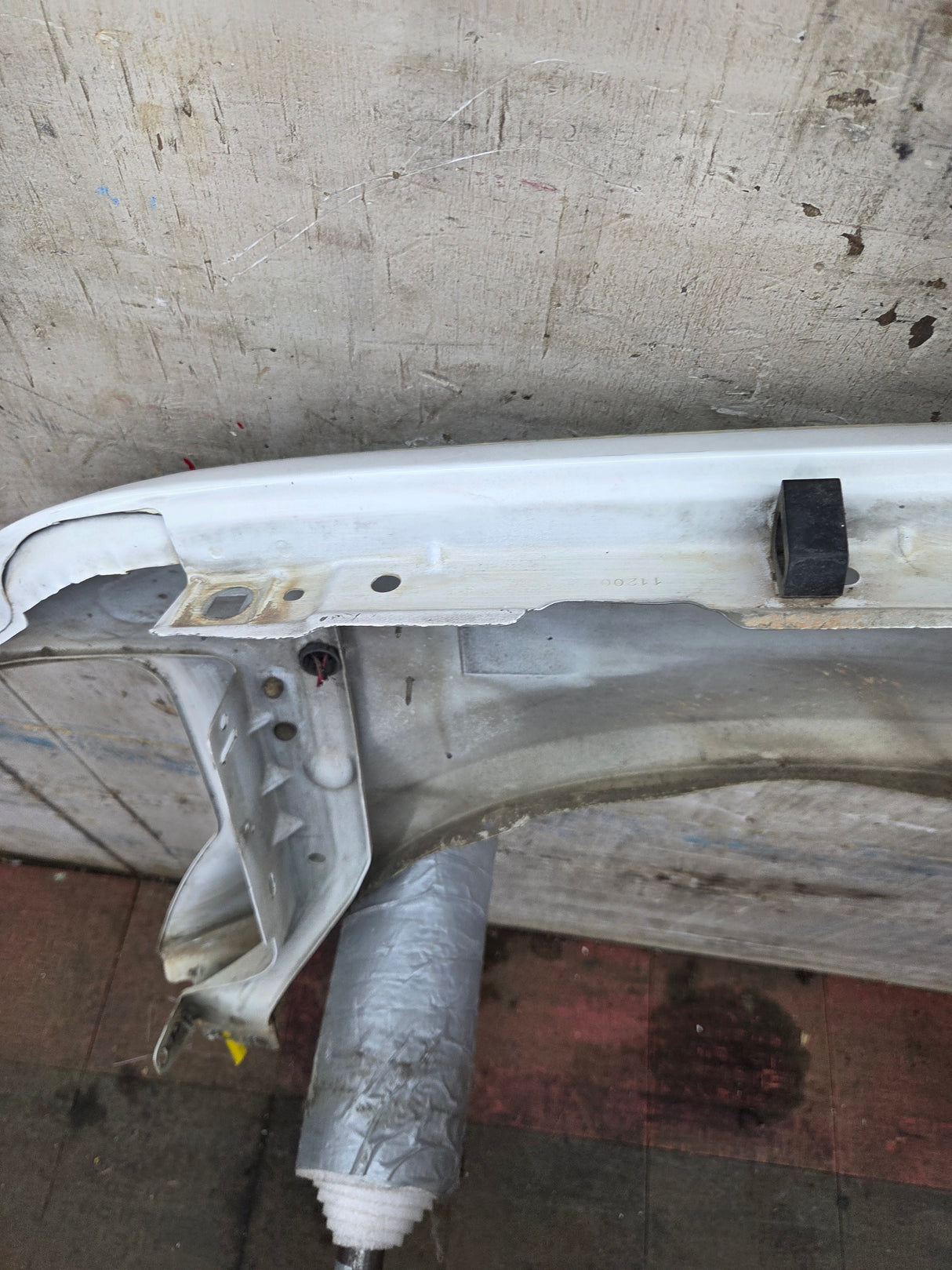2008-2010 Ford Super Duty F250 F350 RH Passenger Side Fender - Oxford White