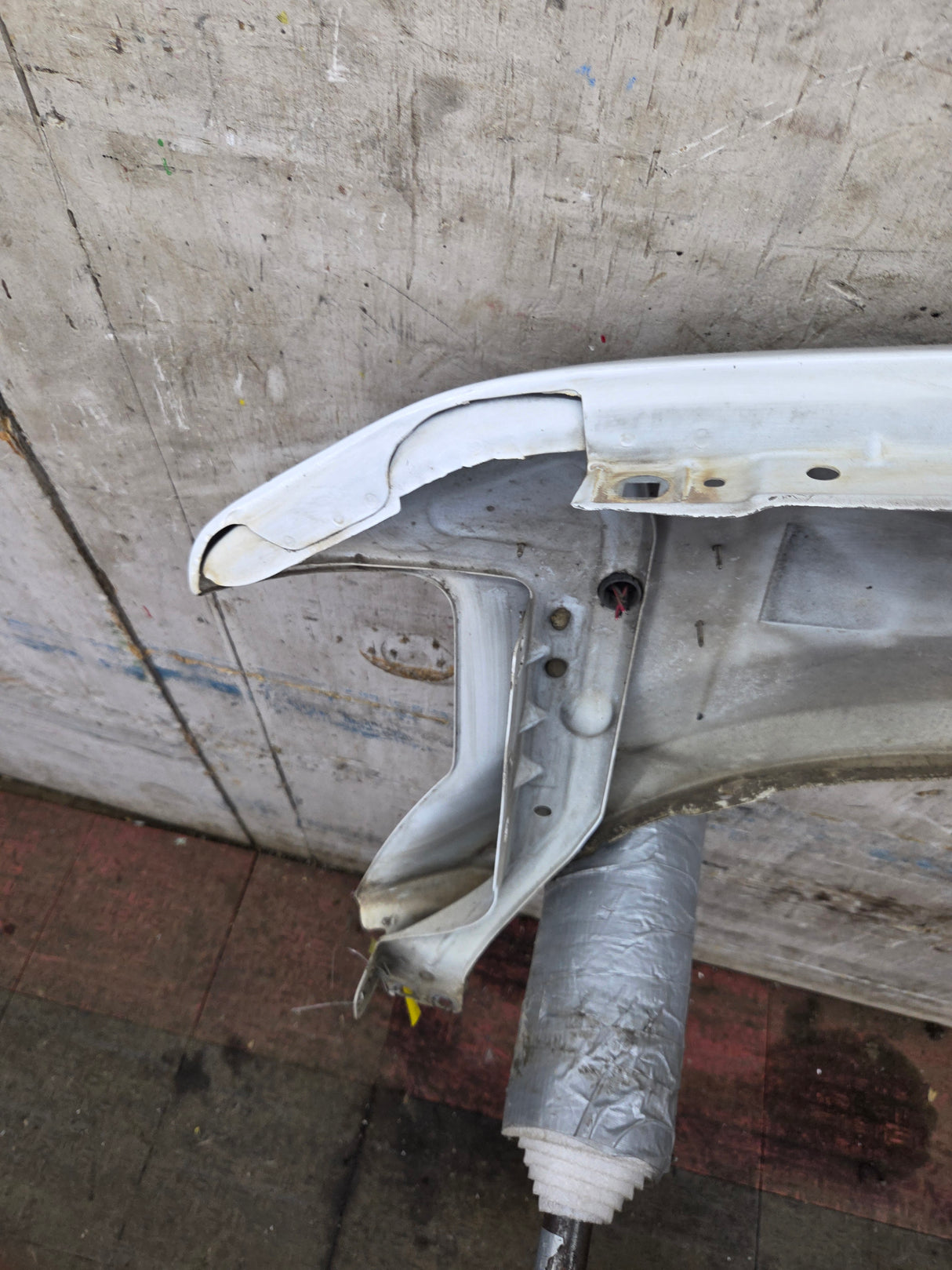 2008-2010 Ford Super Duty F250 F350 RH Passenger Side Fender - Oxford White