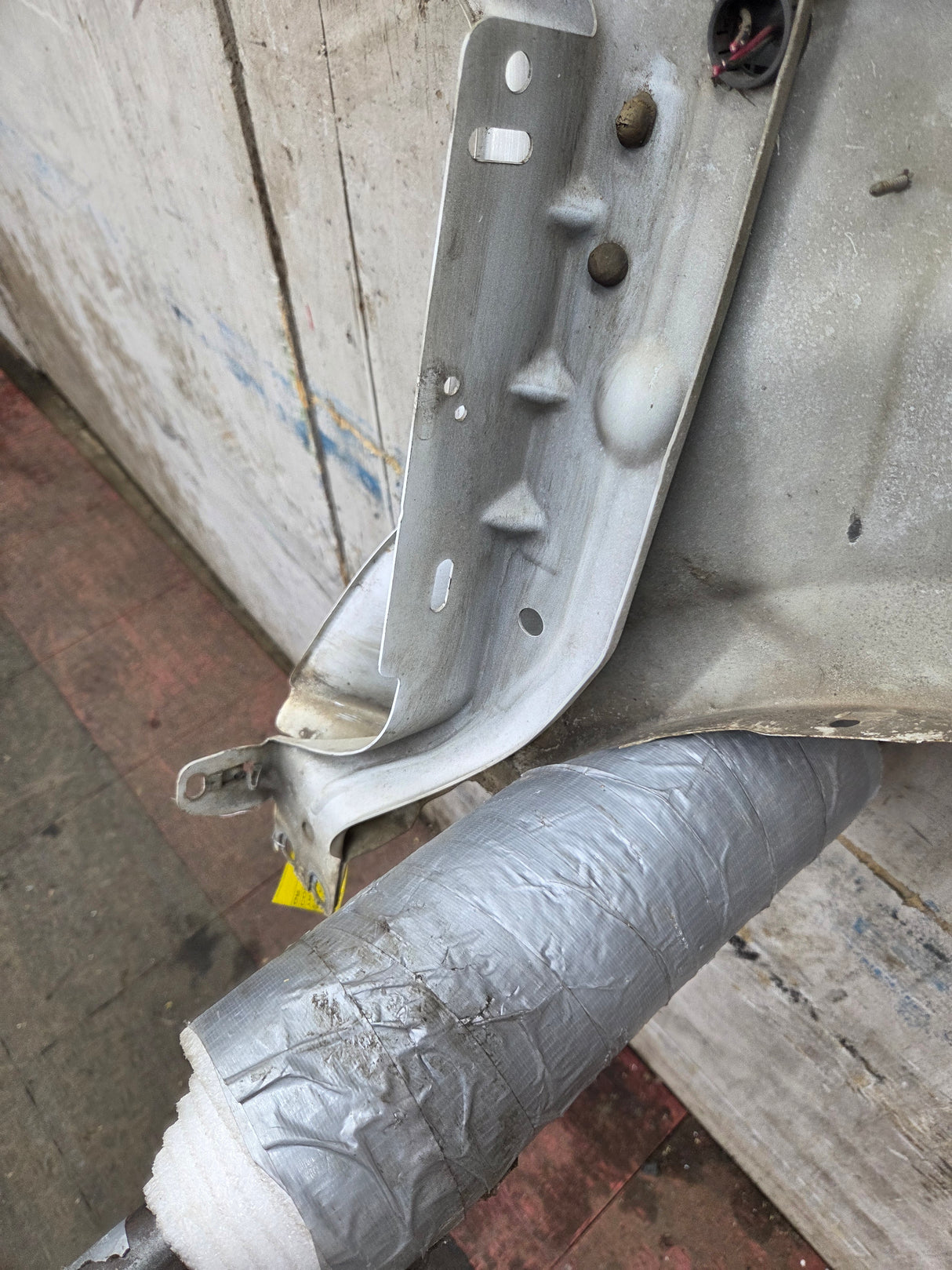 2008-2010 Ford Super Duty F250 F350 RH Passenger Side Fender - Oxford White