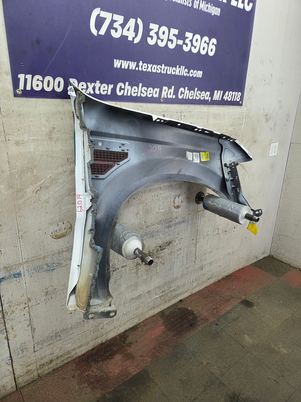2008-2010 Ford Super Duty F250 F350 LH Driver Side Fender